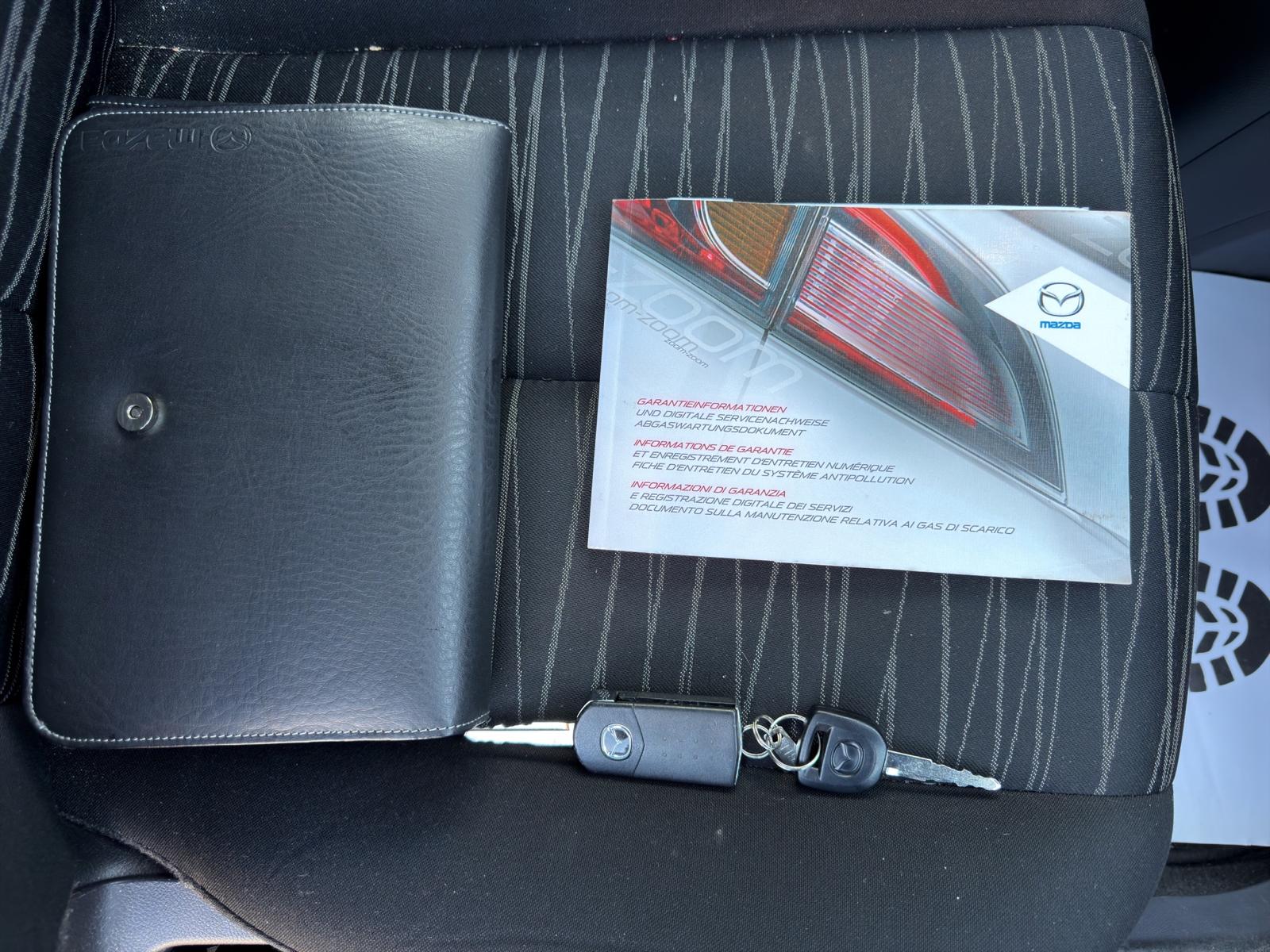 MAZDA 2 1.3i 16V Exclusive-image-12