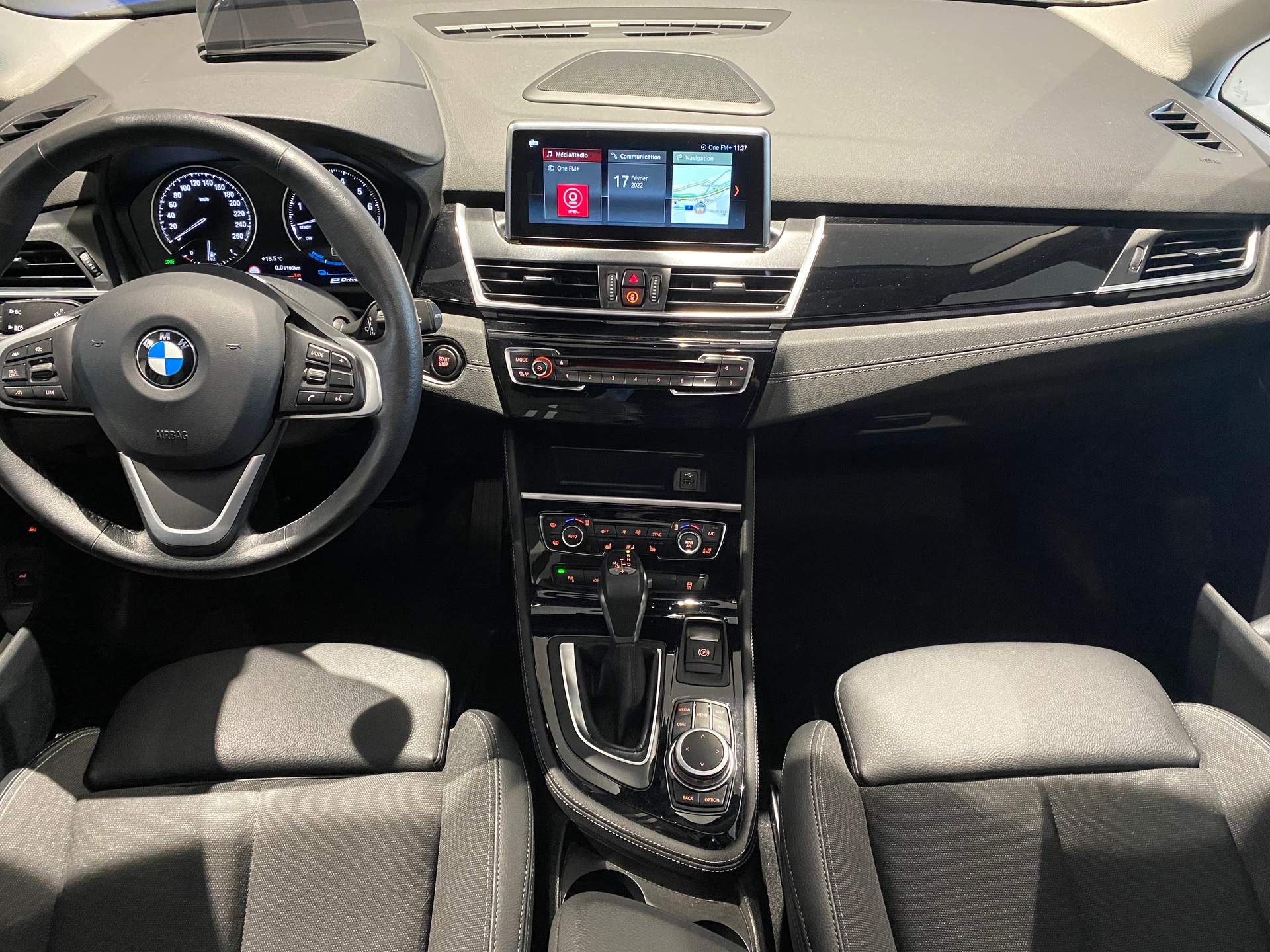 BMW 225xe ActiveTourer Sport-image-7