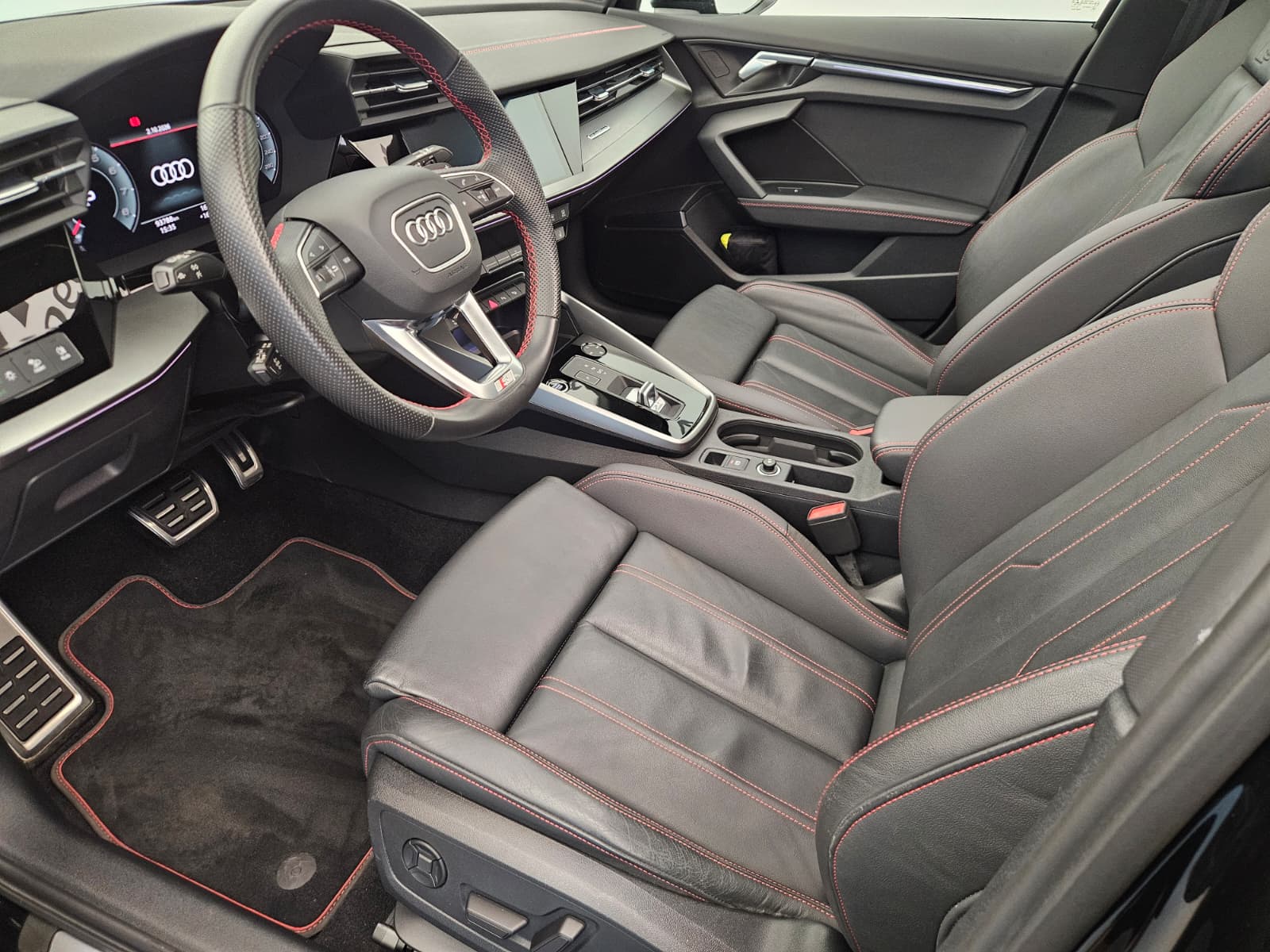 AUDI A3 Sportback 40 TFSI S line quattro S-tronic-image-10