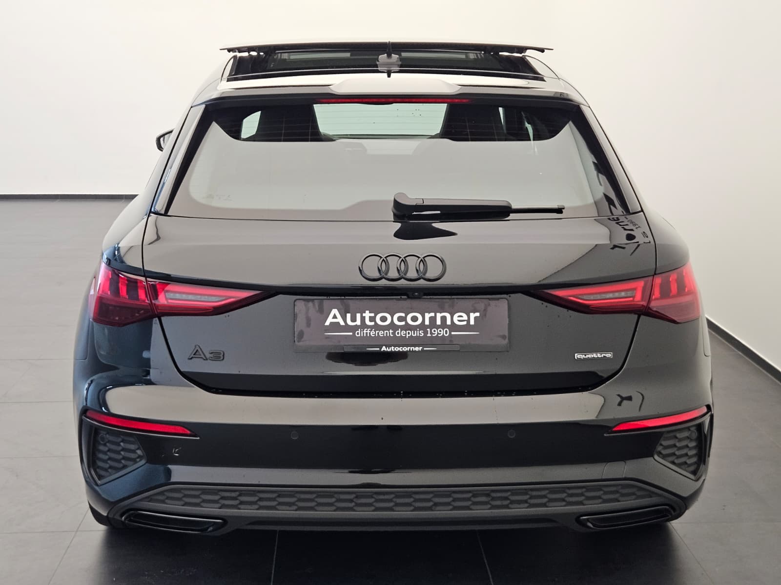 AUDI A3 Sportback 40 TFSI S line quattro S-tronic-image-7