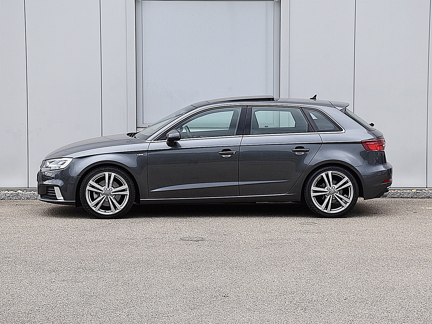 AUDI A3 Sportback 40 TFSI Sport quattro S-Line S-tronic-image-3