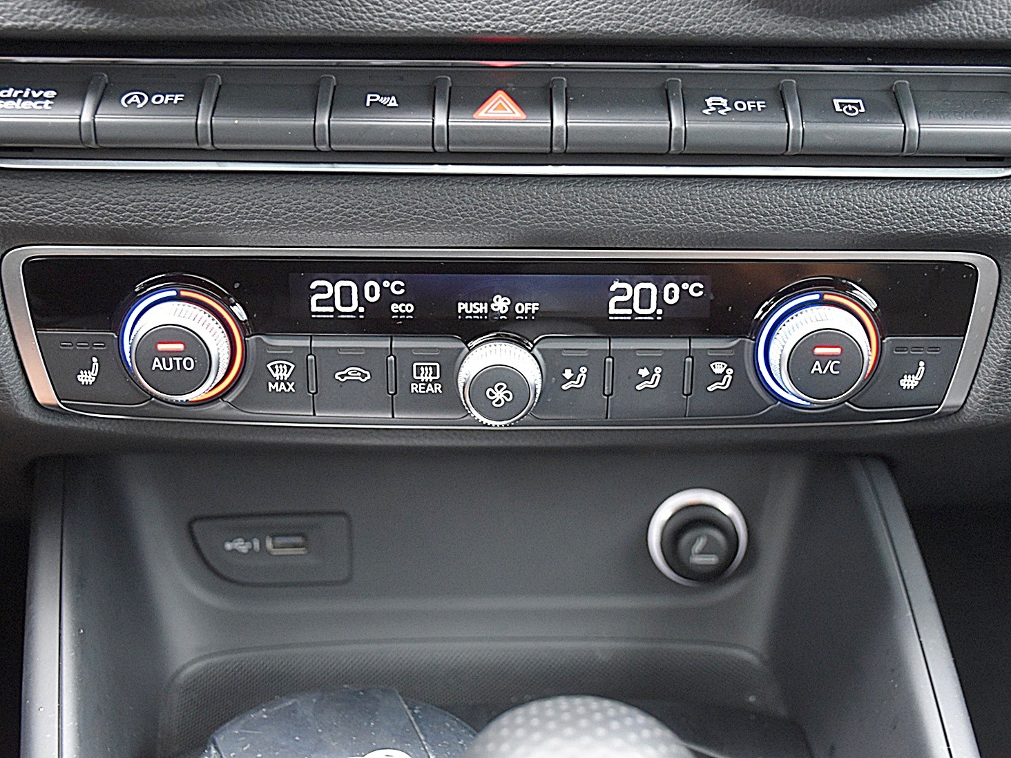 AUDI A3 Sportback 40 TFSI Sport quattro S-Line S-tronic-image-10