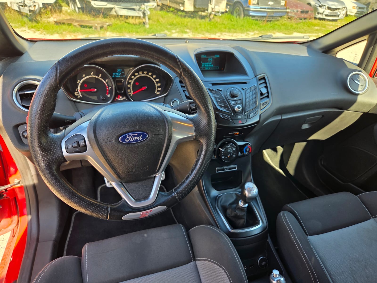 FORD Fiesta 1.6 SCTi ST-2-image-10