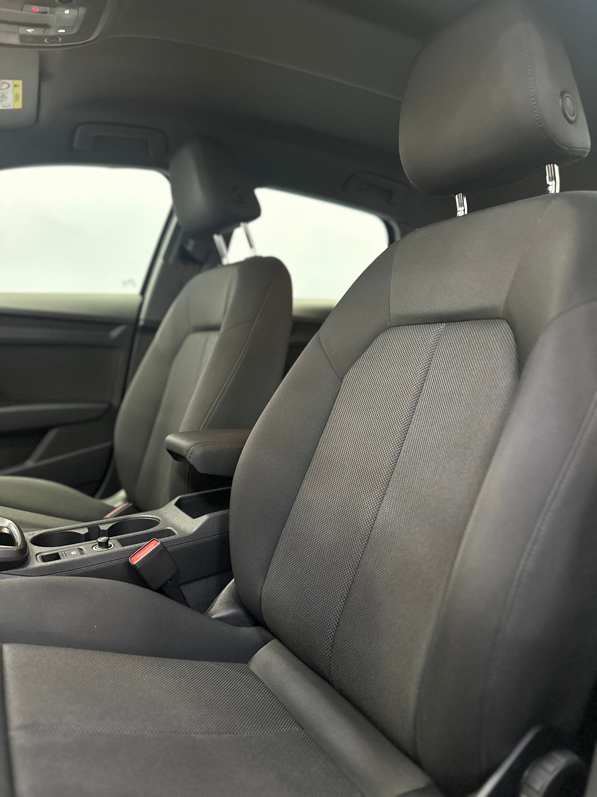 AUDI A3 Sportback 35 TFSI S line Attraction S-tronic-image-14