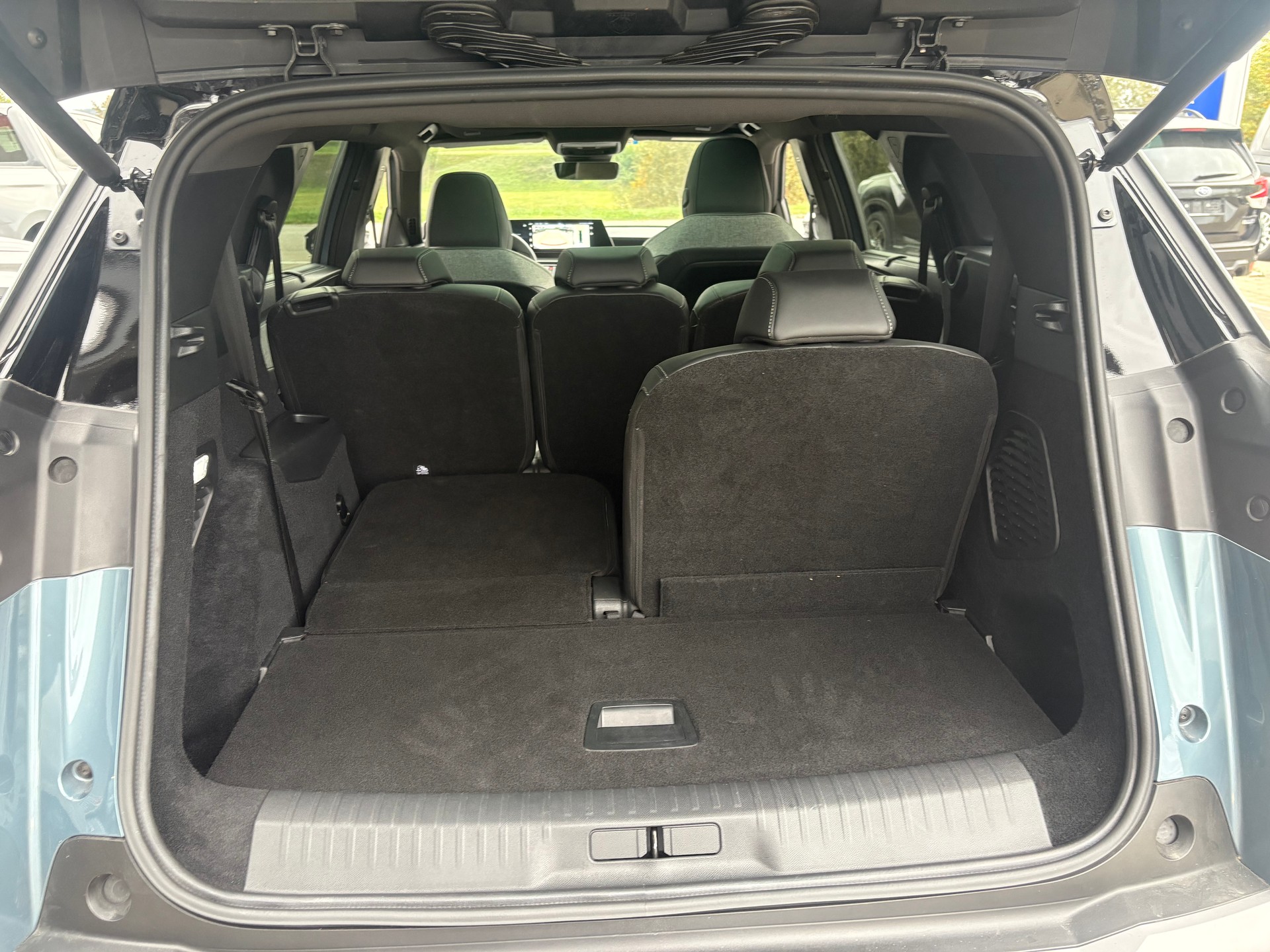 PEUGEOT 5008 1.2 Hybrid GT-image-5