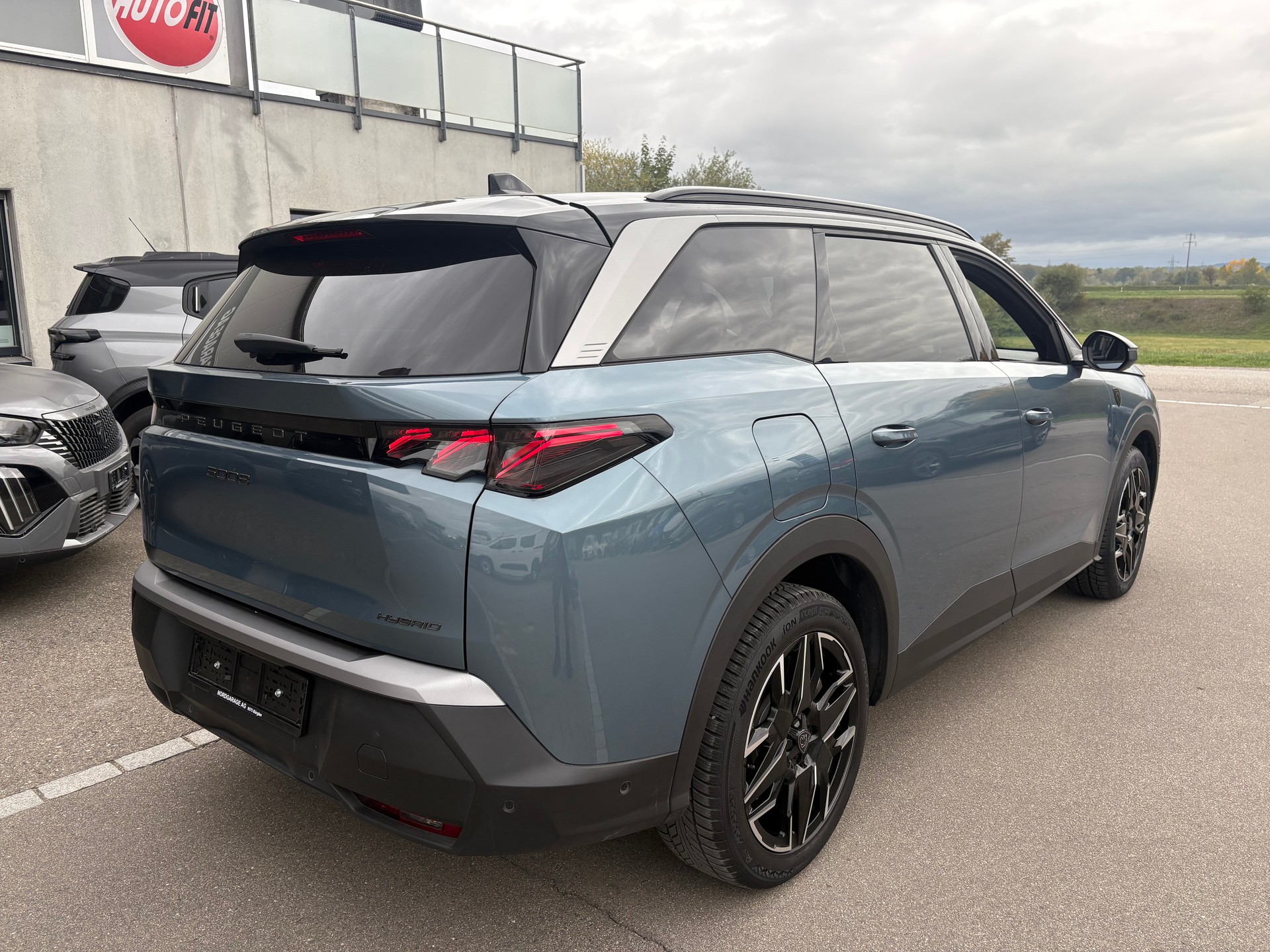 PEUGEOT 5008 1.2 Hybrid GT-image-3