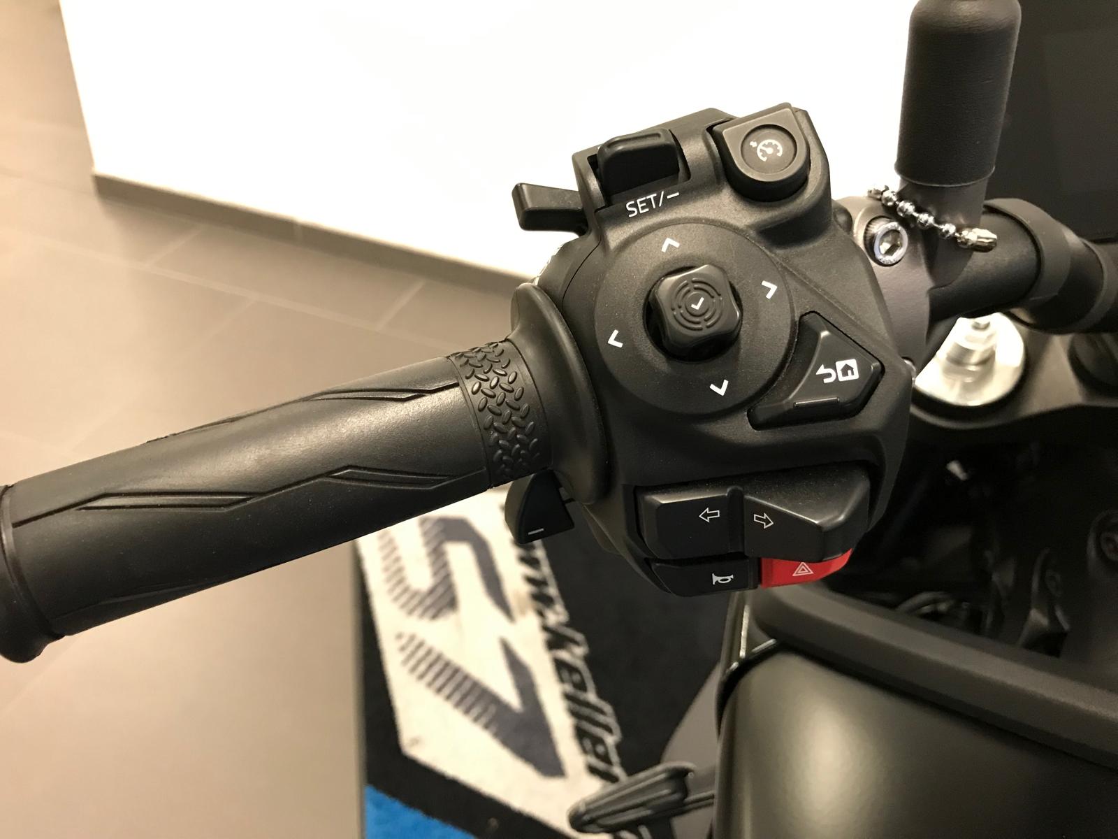 YAMAHA MT-09 Y-AMT (35kW)-image-13