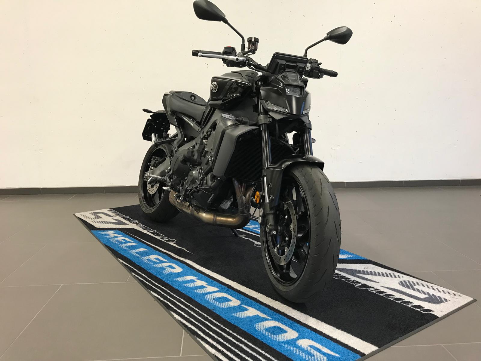 YAMAHA MT-09 Y-AMT (35kW)-showroom-element-2