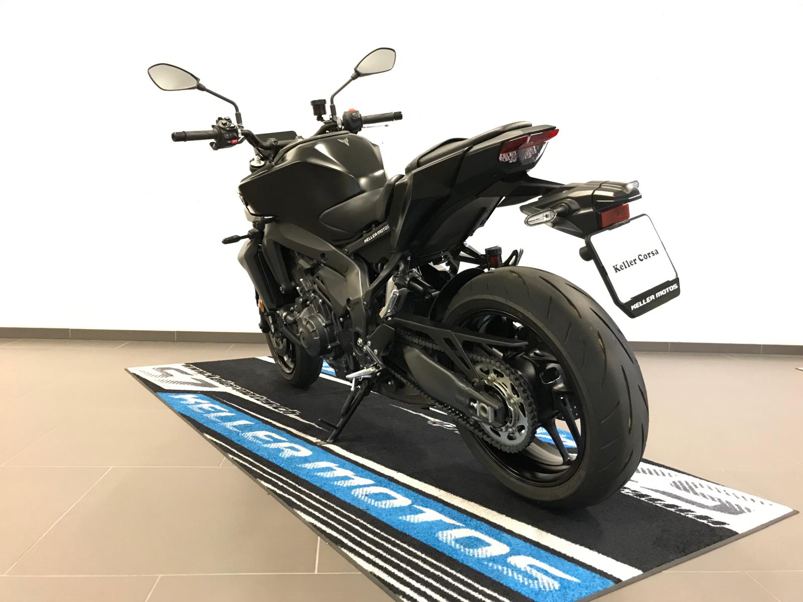 YAMAHA MT-09 Y-AMT (35kW)-showroom-element-3