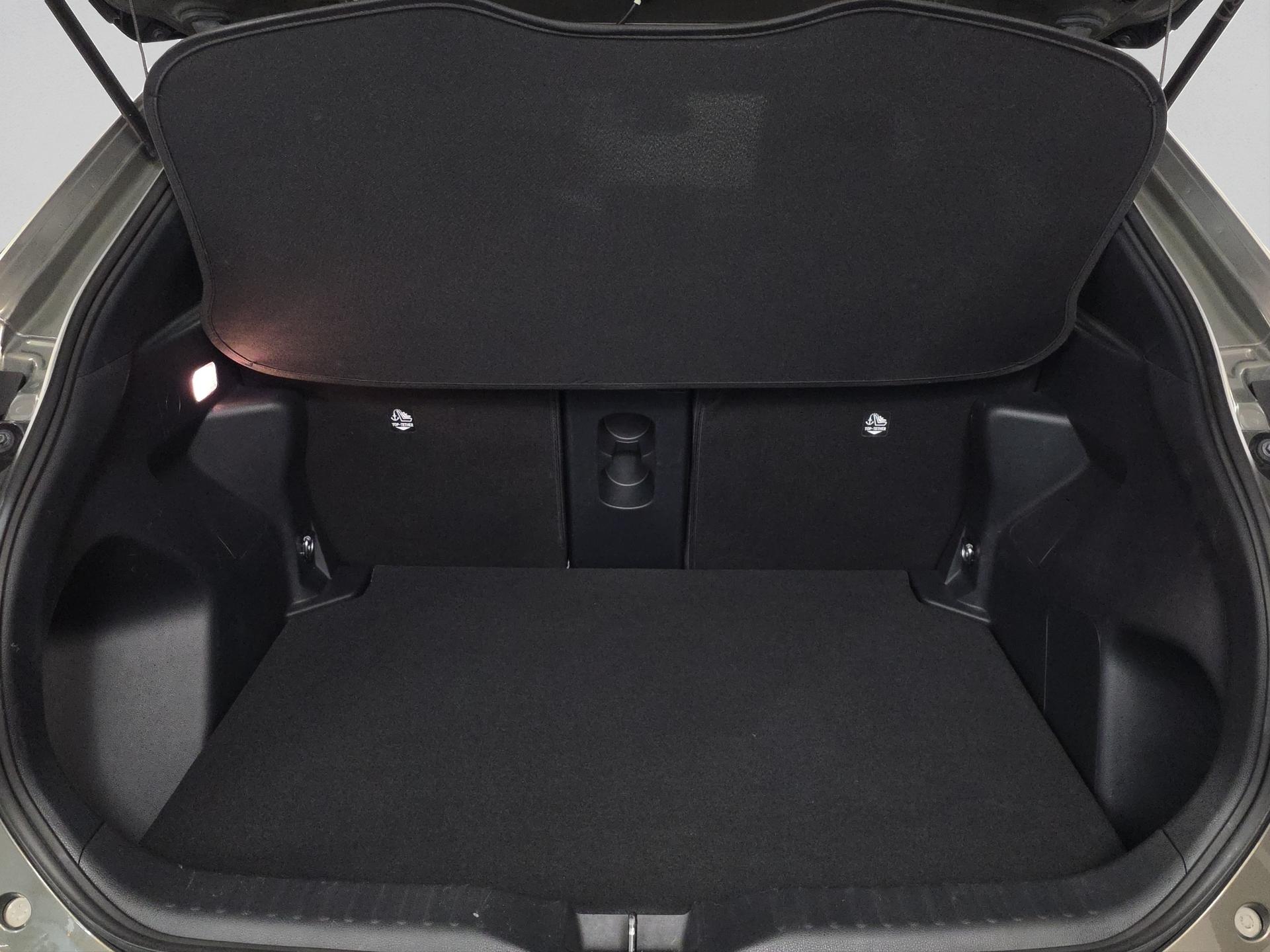 TOYOTA Yaris Cross 1.5 Trend e-CVT AWDi-image-15