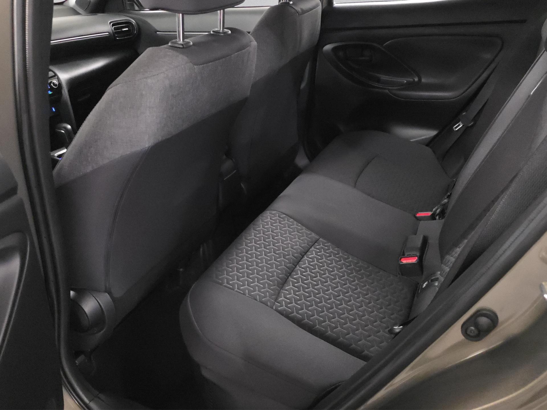 TOYOTA Yaris Cross 1.5 Trend e-CVT AWDi-image-14