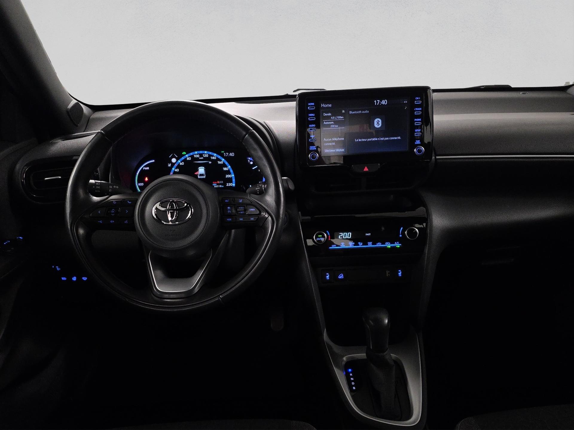 TOYOTA Yaris Cross 1.5 Trend e-CVT AWDi-image-13
