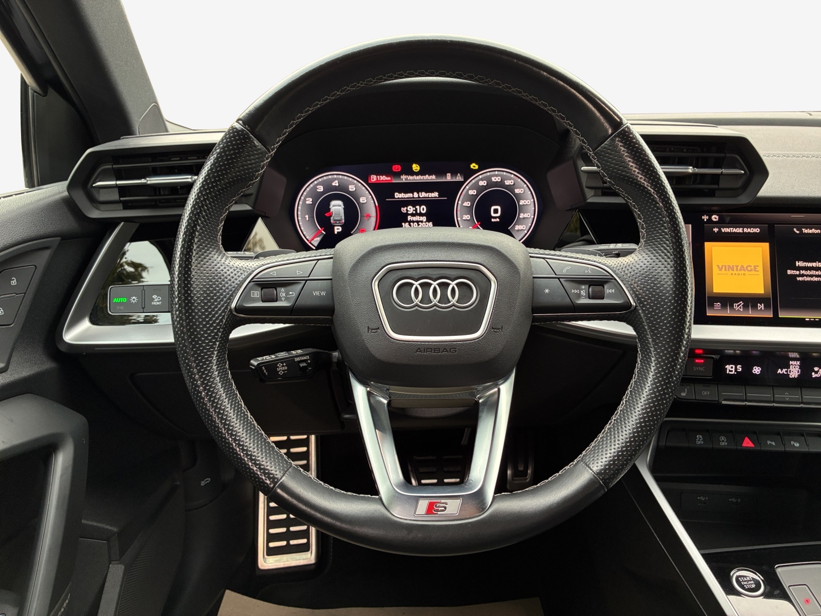 AUDI A3 Sportback 35 TFSI S line Attraction S-tronic-image-9
