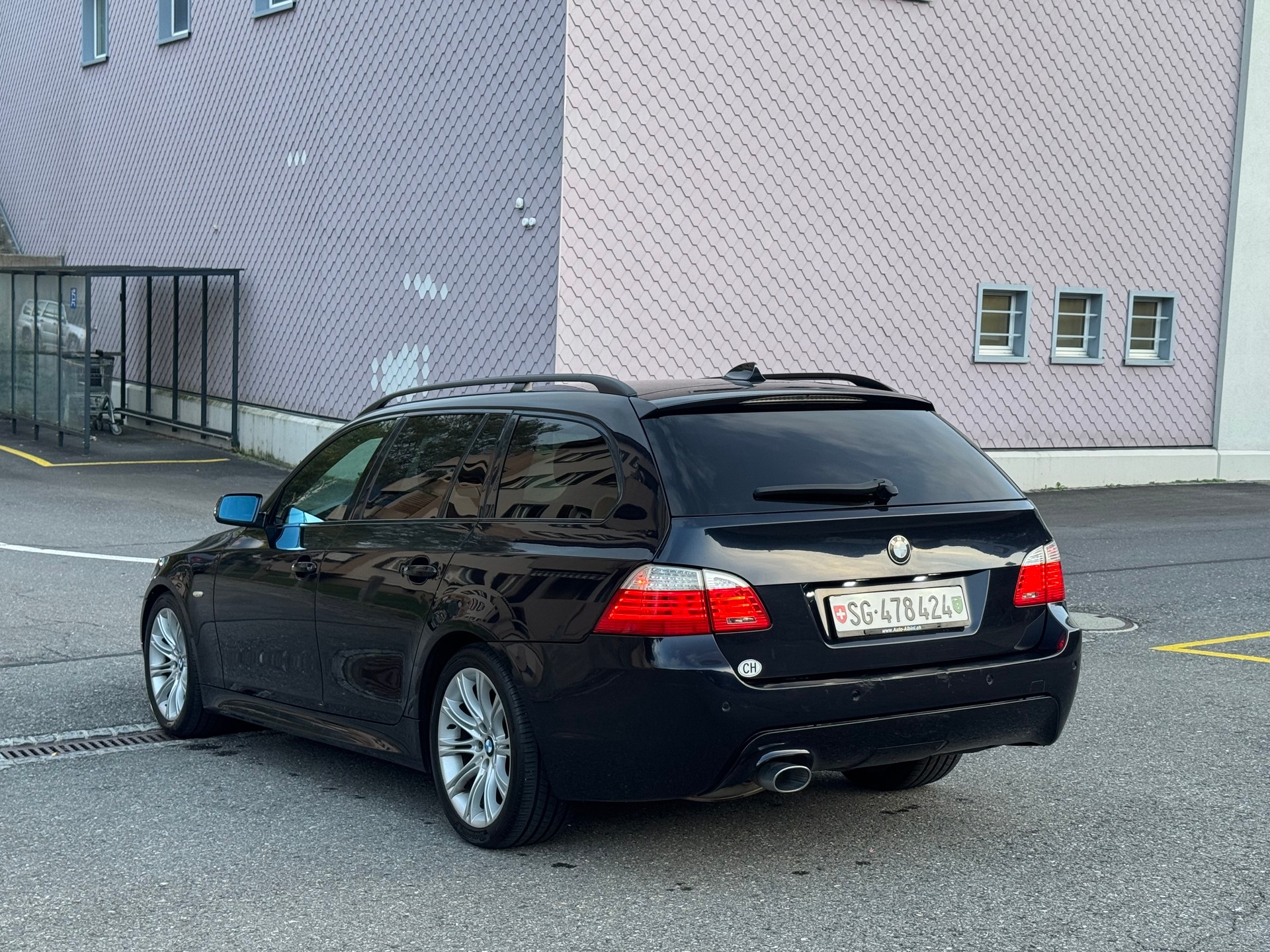 BMW 520d Touring Steptronic-image-8
