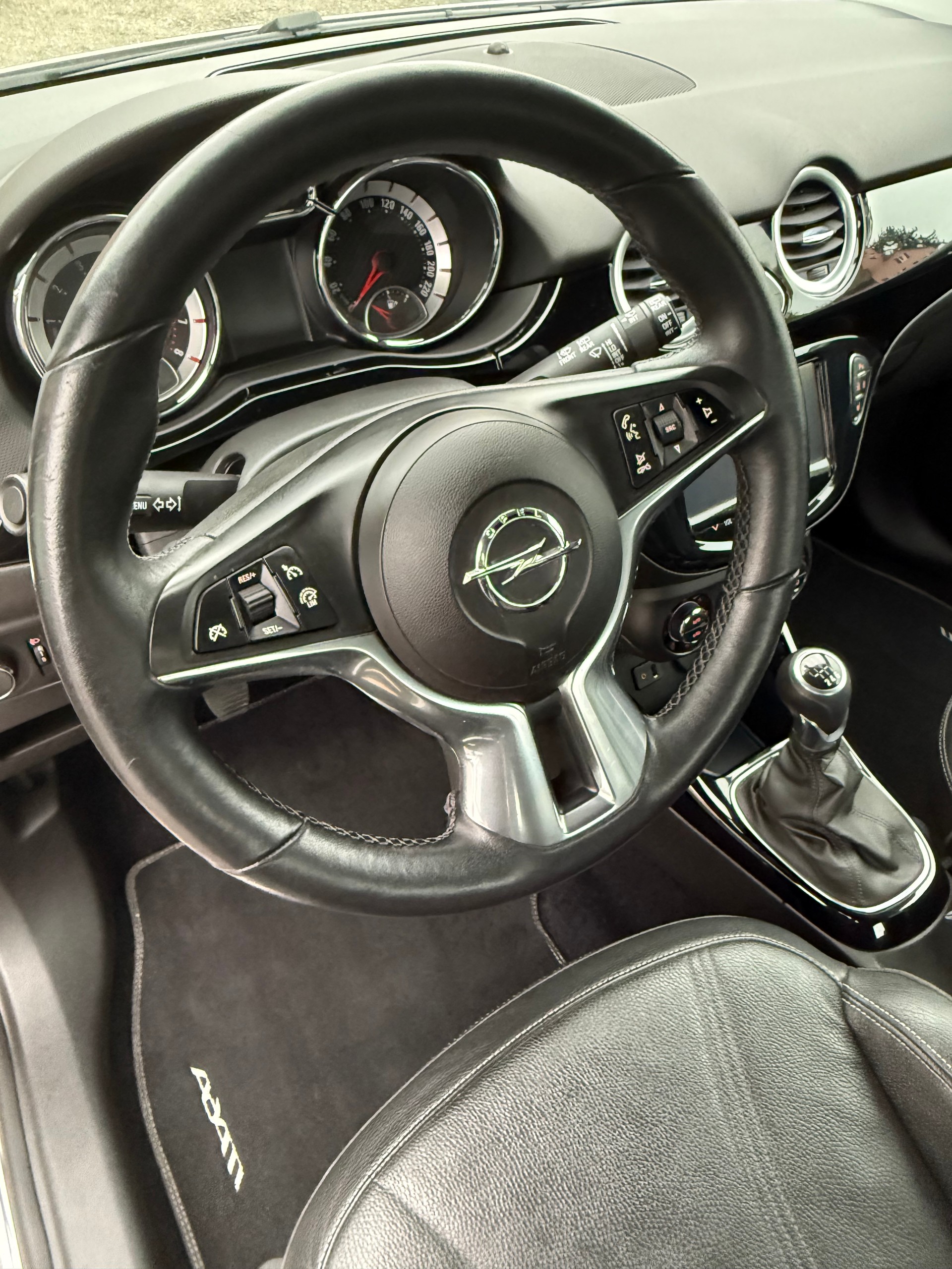 OPEL Adam 1.0 ecoFLEX Turbo ROCKS-image-4