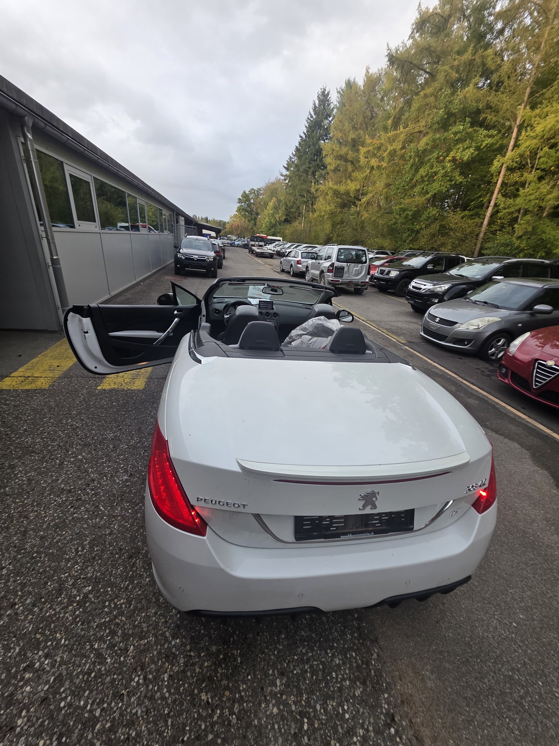 PEUGEOT 308 CC 1.6 16V Turbo Allure Automatic-image-2