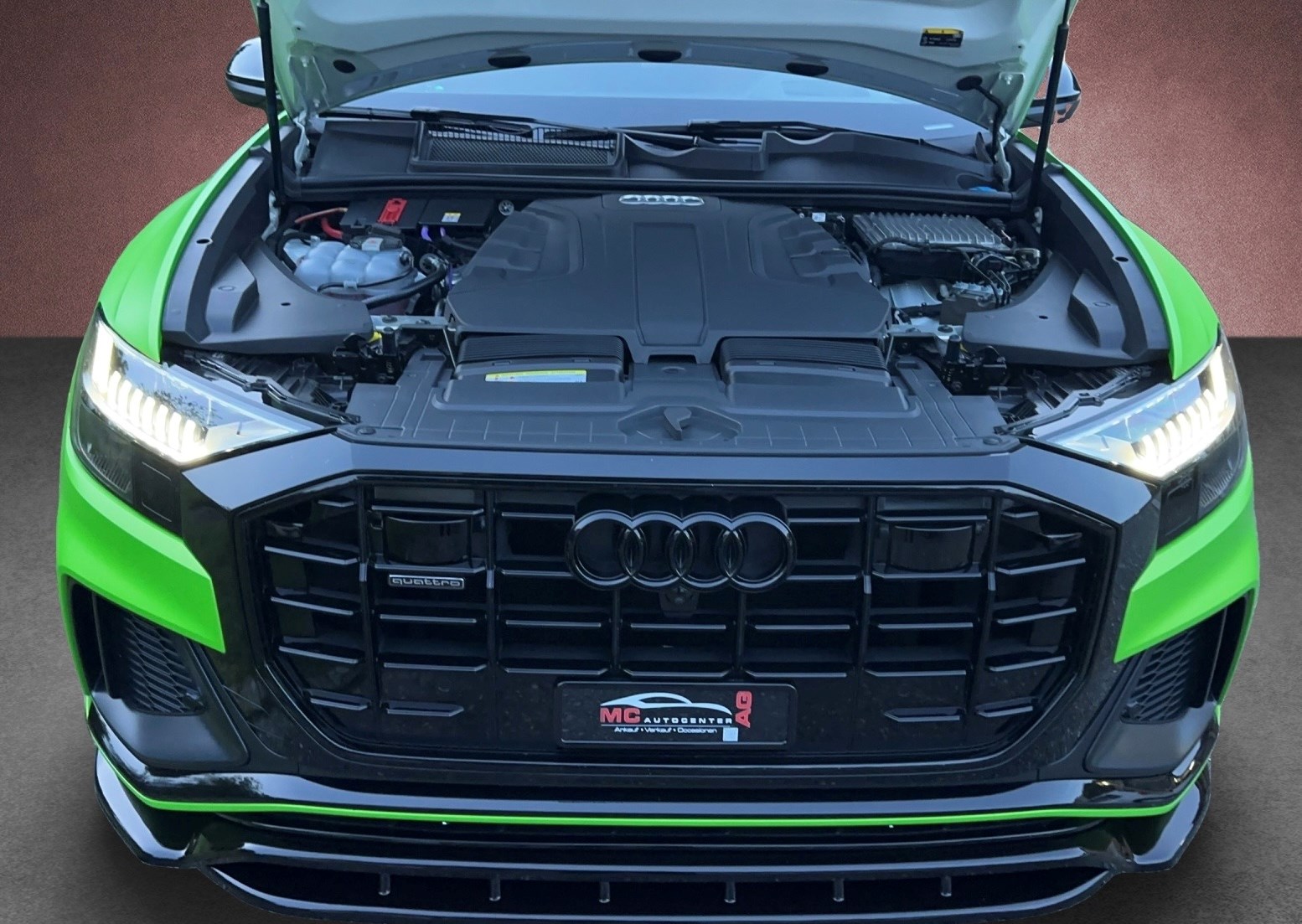 AUDI Q8 50 TDI Quattro Wassabi Green-image-13