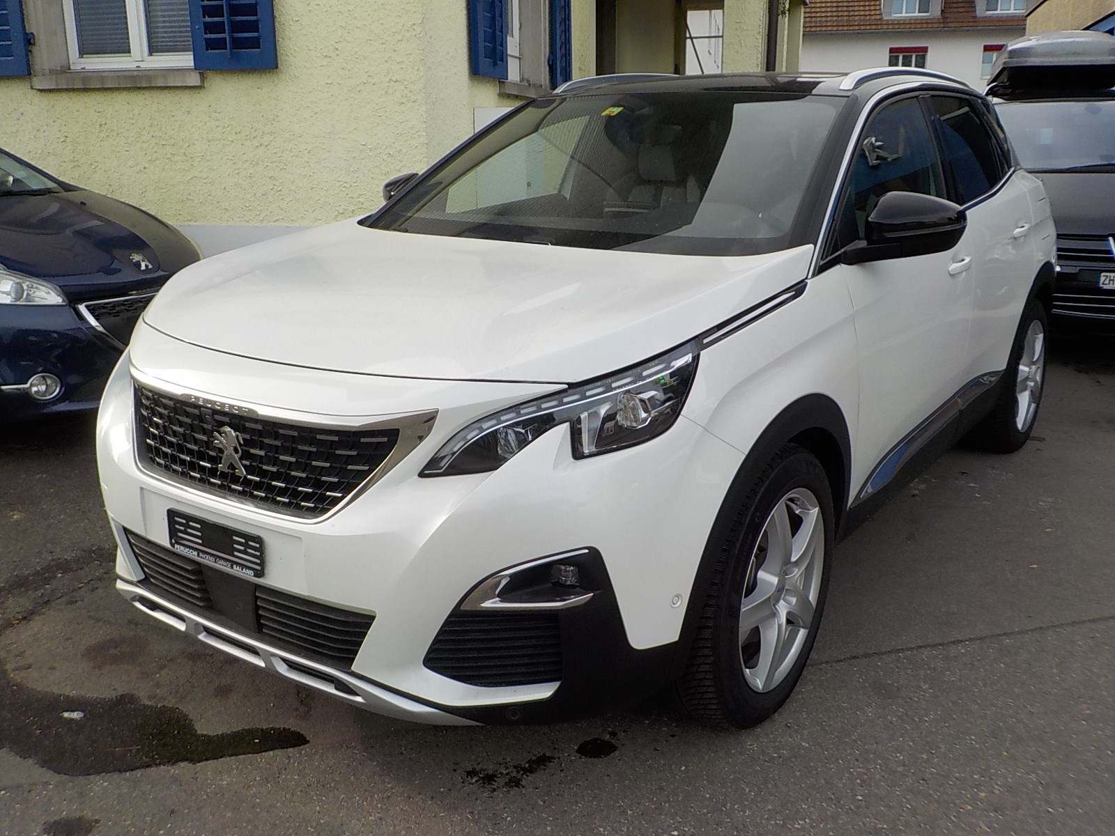 PEUGEOT 3008 300e Hybrid4 GT EAT8-image-1