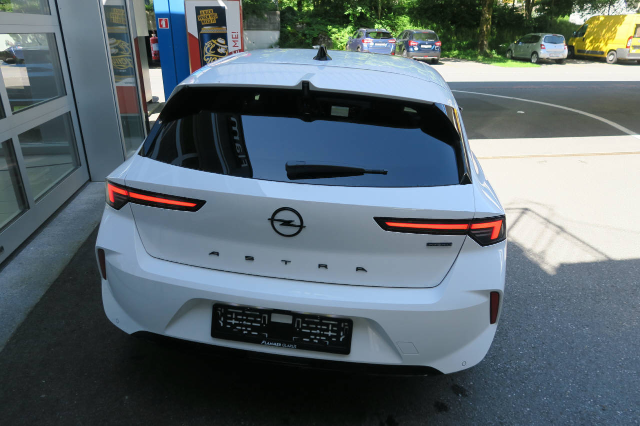 OPEL Astra 1.6 T PHEV 180 Ultimate-image-2