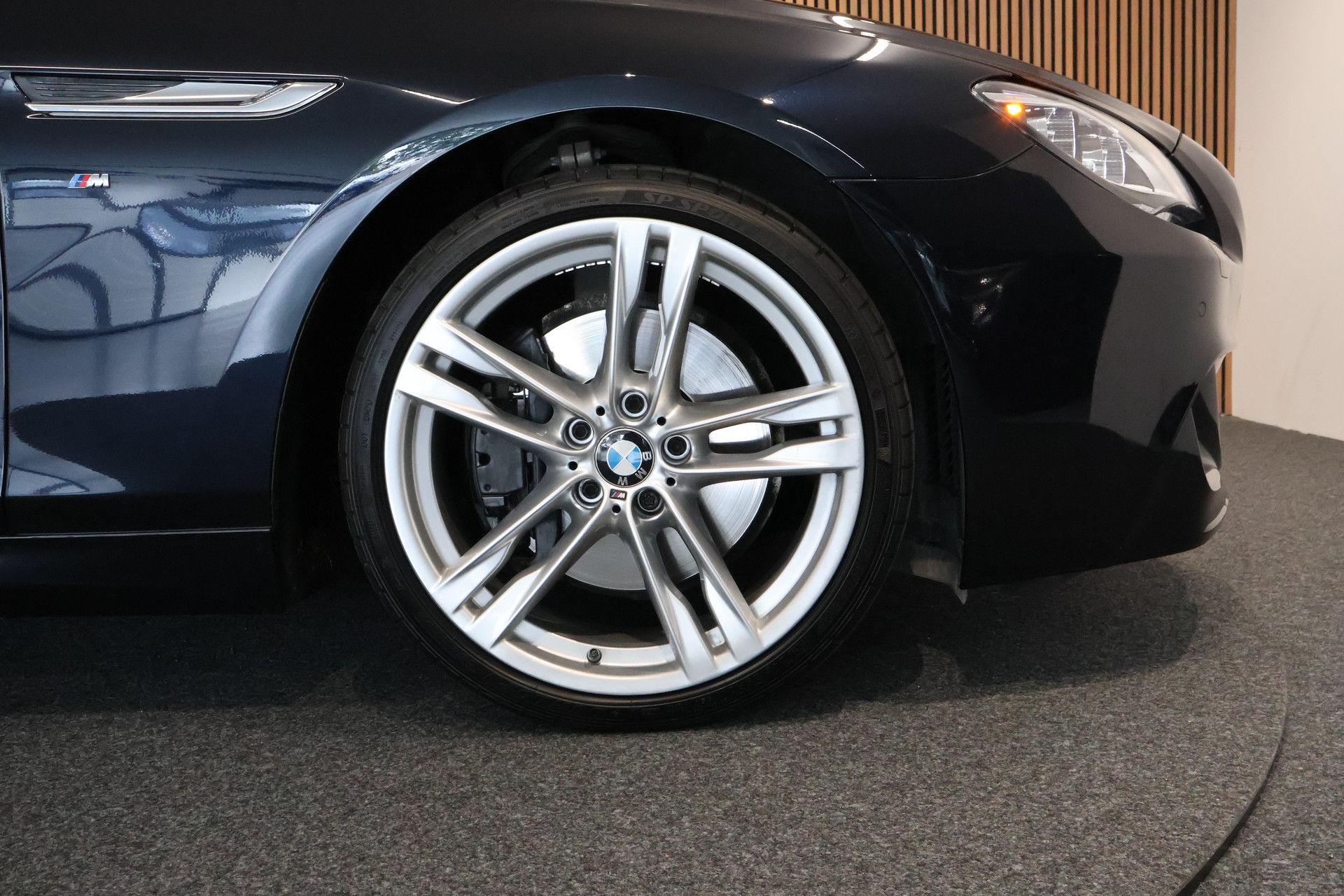 BMW 640i Cabrio xDrive M Sport Edition-image-28