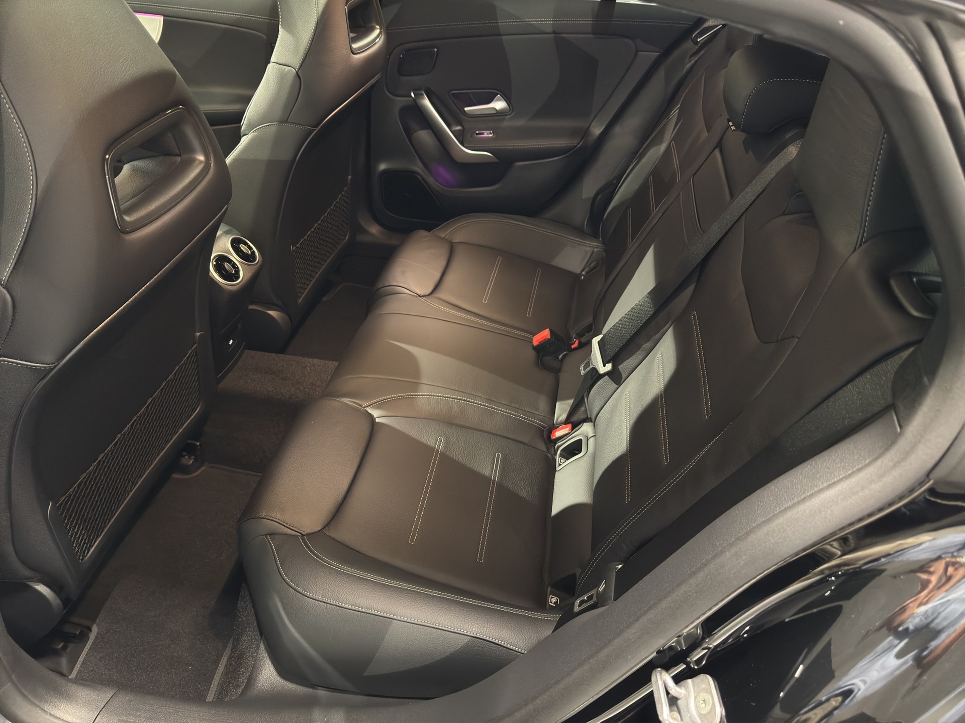 MERCEDES-BENZ CLA Shooting Brake 250 4Matic 8G-DCT-image-9