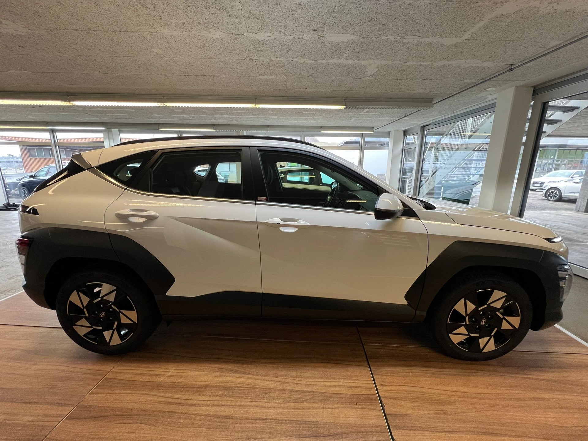 HYUNDAI Kona 1.6 GDi HEV Origo DCT-image-9