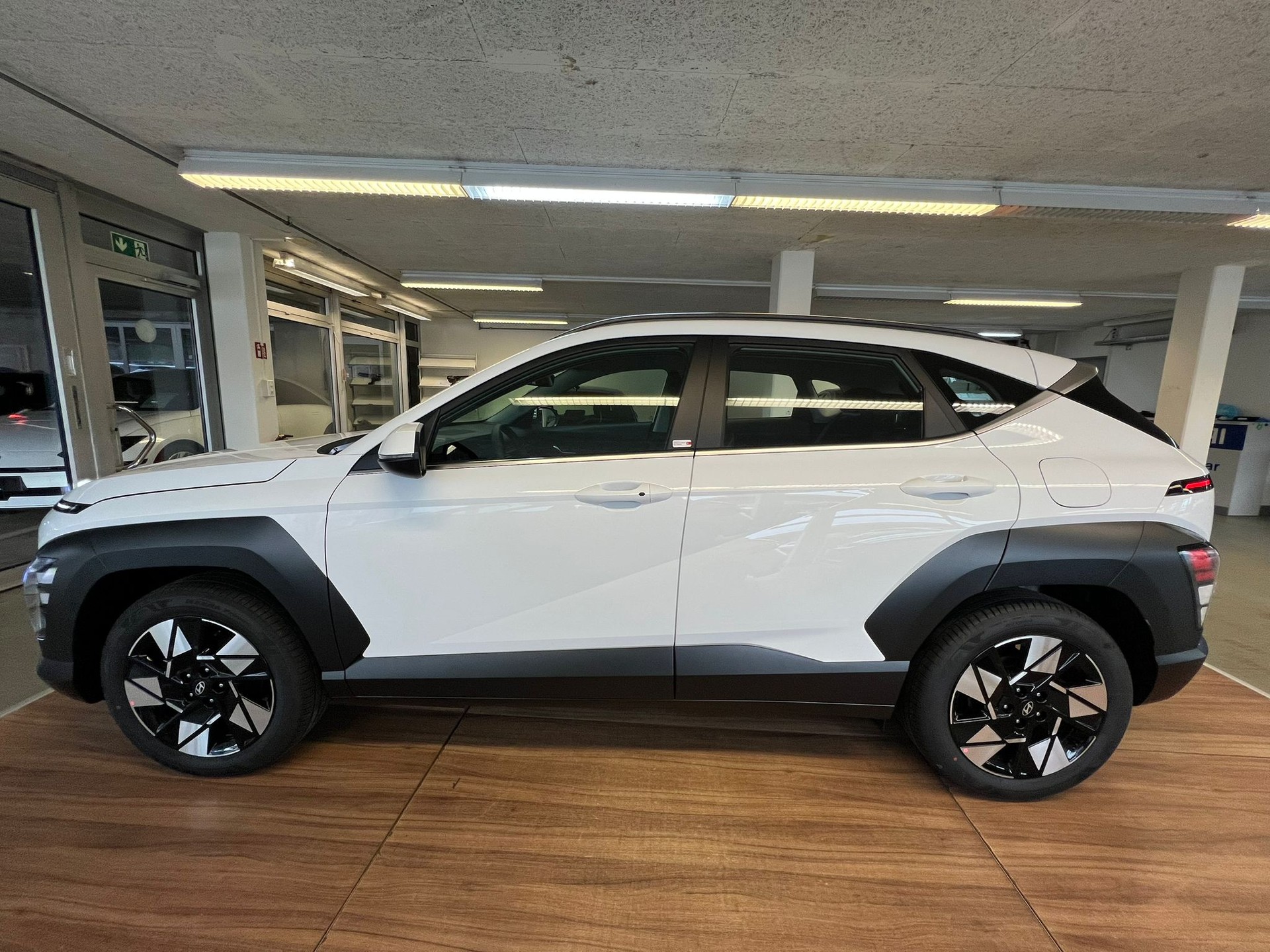 HYUNDAI Kona 1.6 GDi HEV Origo DCT-image-3