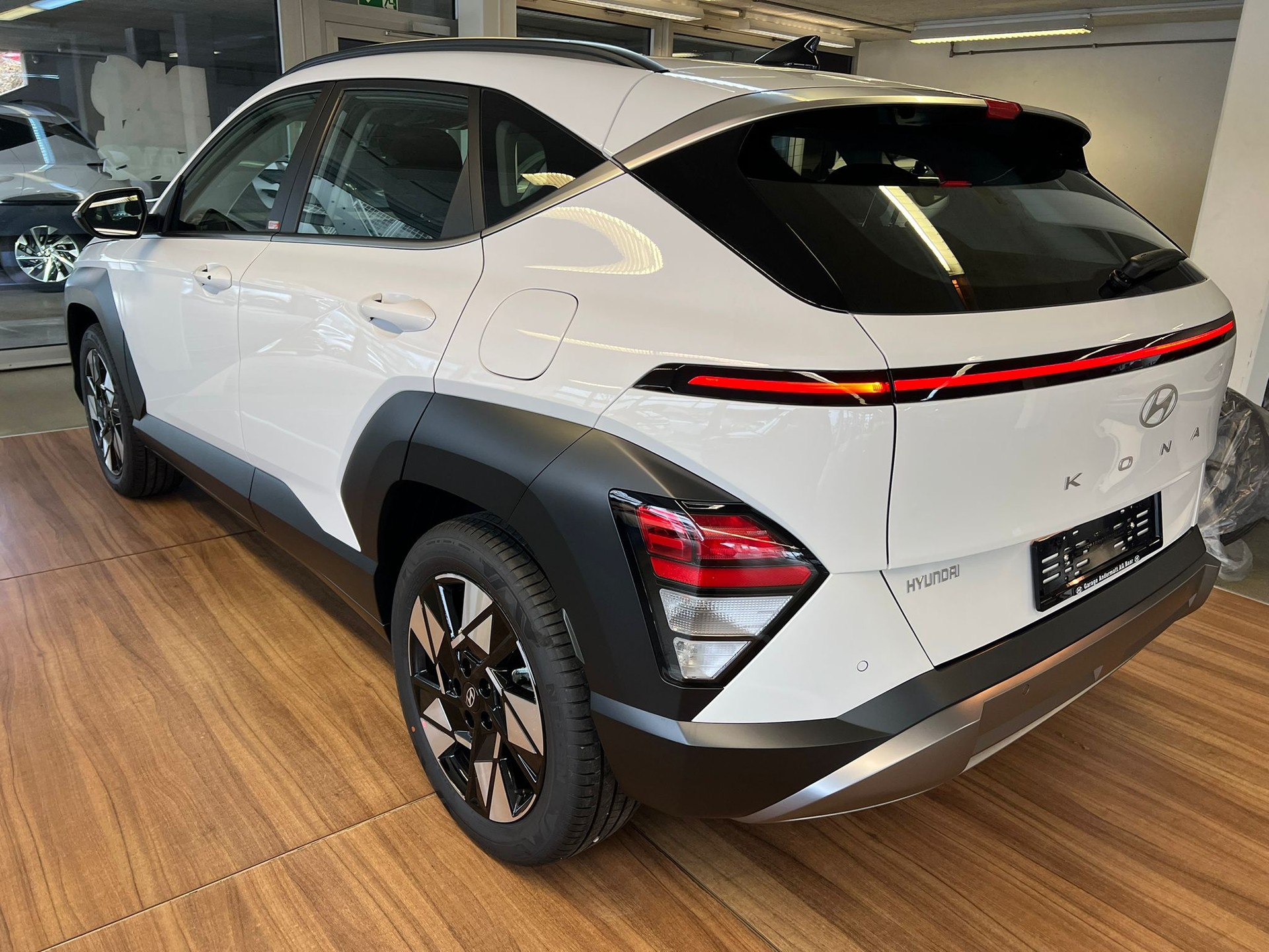 HYUNDAI Kona 1.6 GDi HEV Origo DCT-image-4
