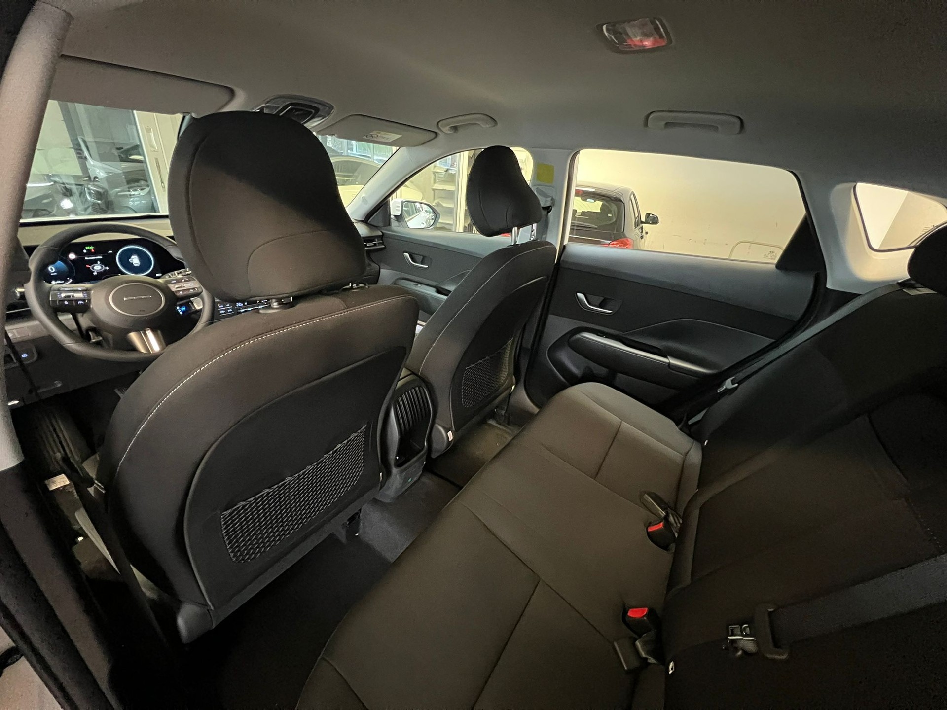 HYUNDAI Kona 1.6 GDi HEV Origo DCT-image-11