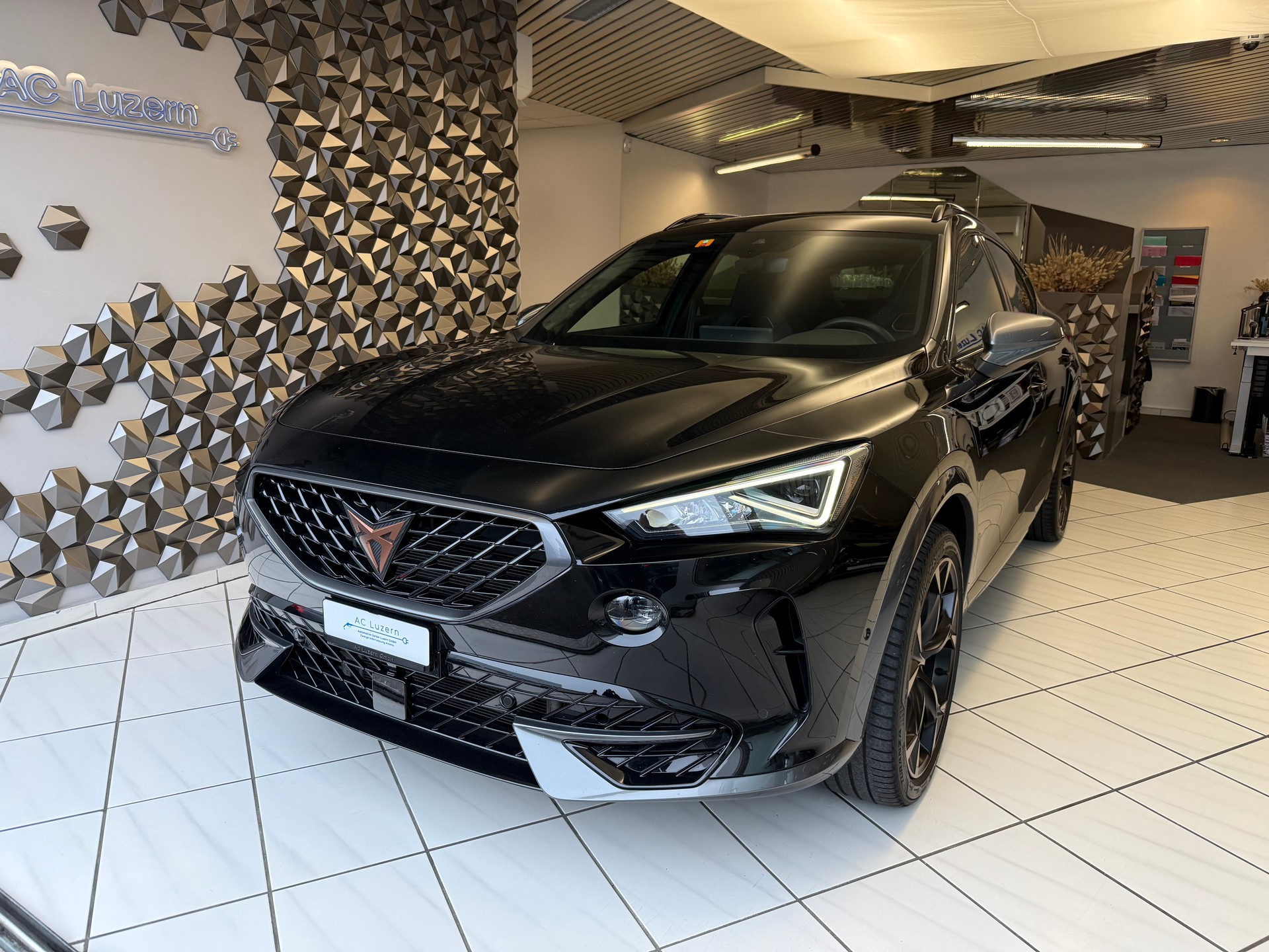 CUPRA Formentor 2.0TSI VZ 4Drive DSG-image-0