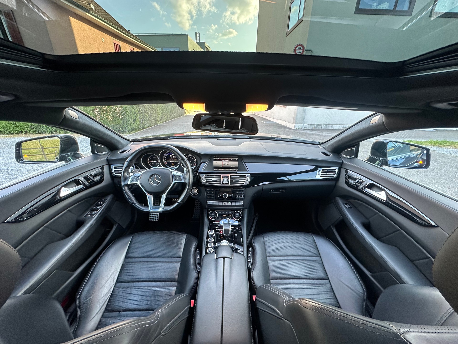 MERCEDES-BENZ CLS Shooting Brake 63 AMG Speedshift MCT-image-8