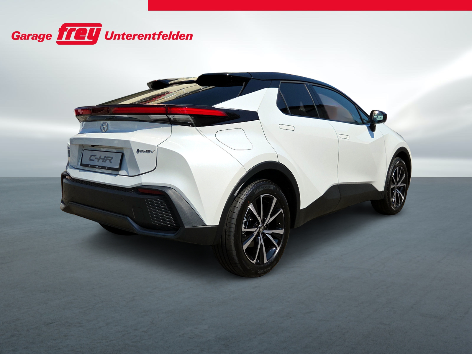 TOYOTA C-HR 2.0 PHEV CVT Swiss Edition-image-3