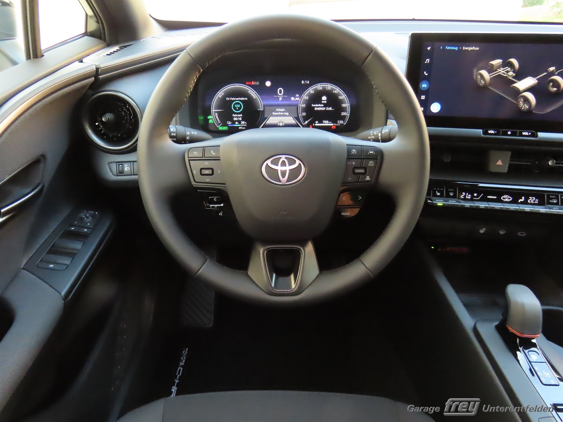 TOYOTA C-HR 2.0 PHEV CVT Swiss Edition-image-8