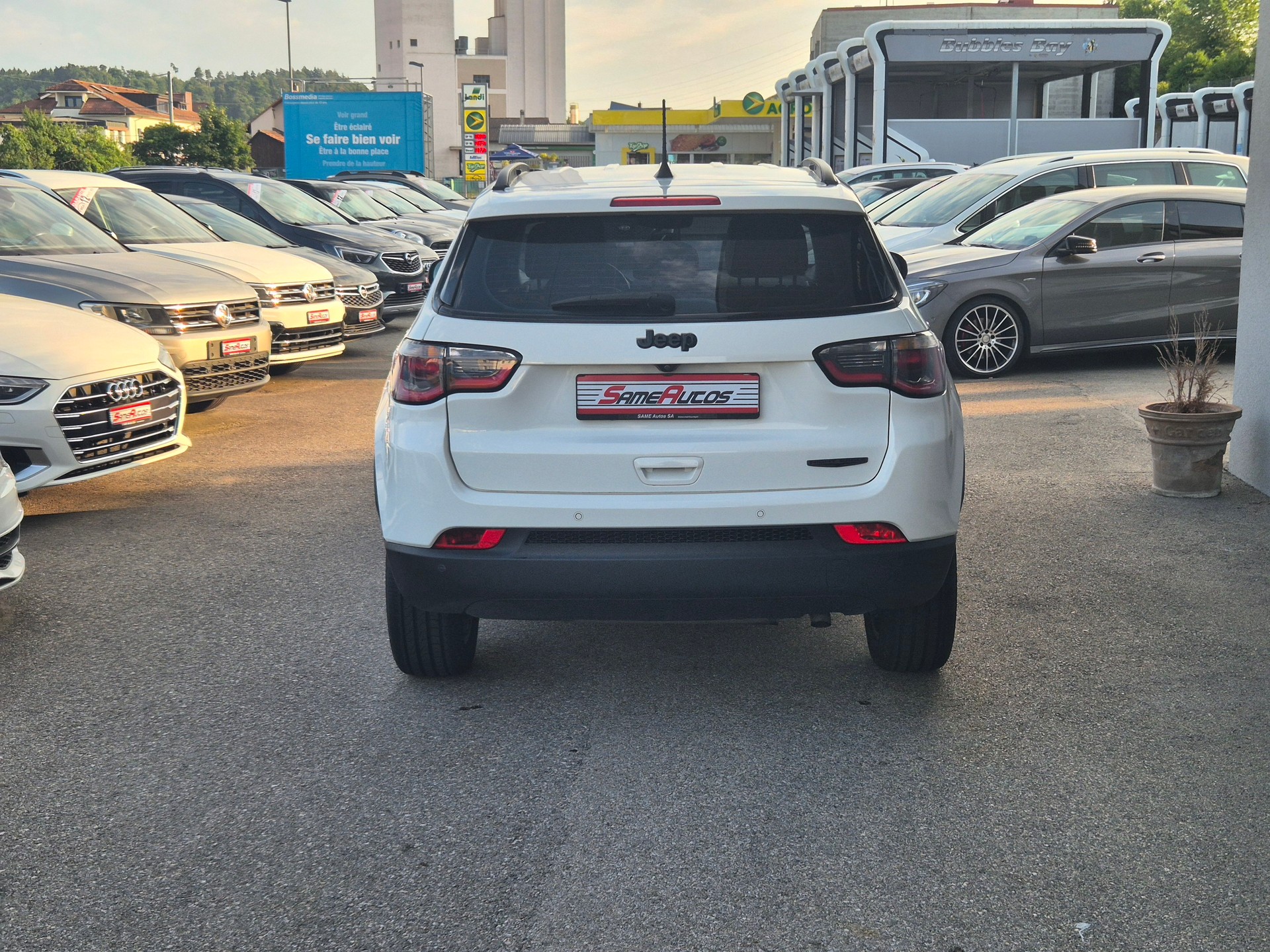 JEEP Compass 1.4 Turbo Night Eagle-image-2