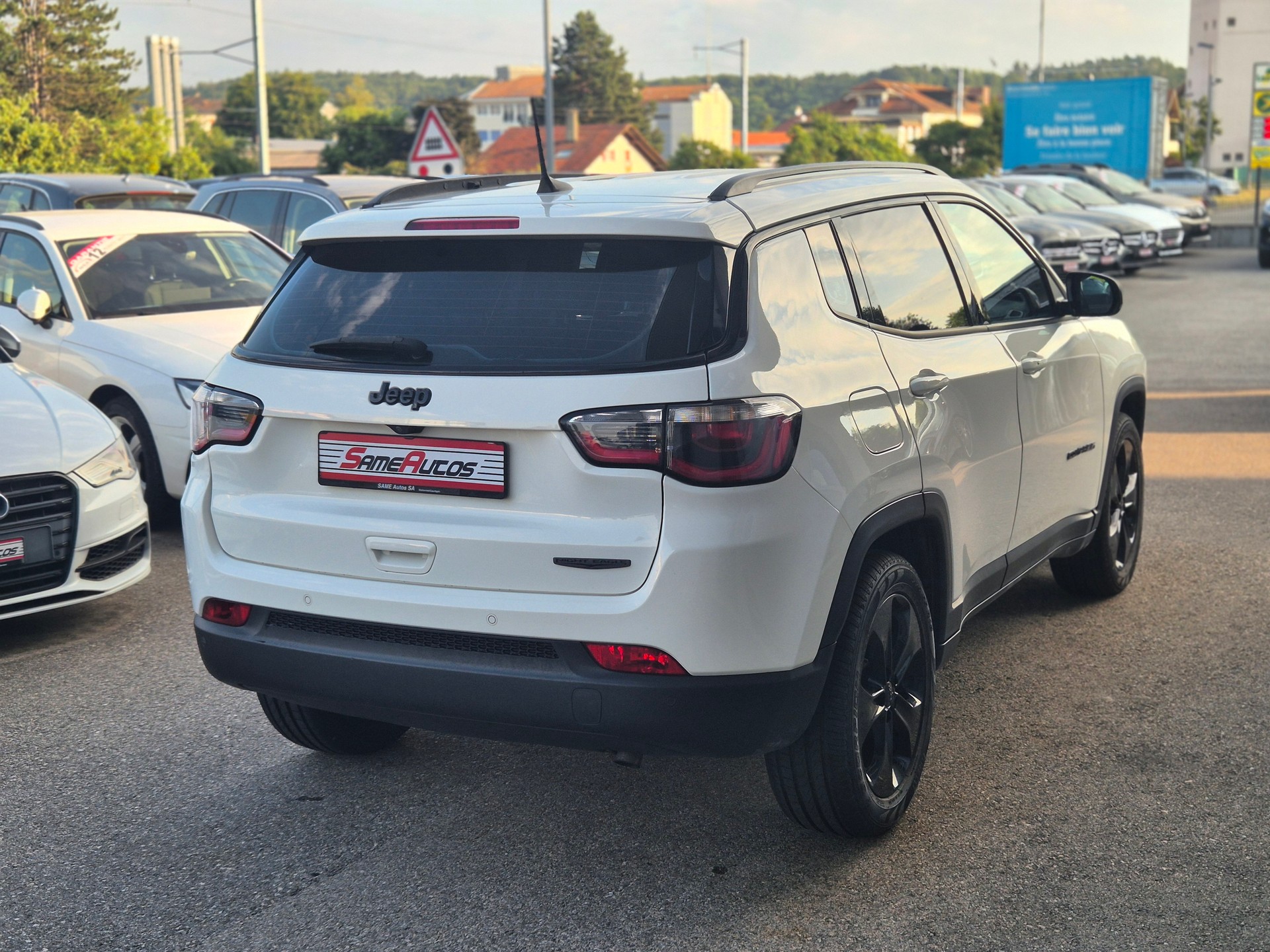 JEEP Compass 1.4 Turbo Night Eagle-image-1