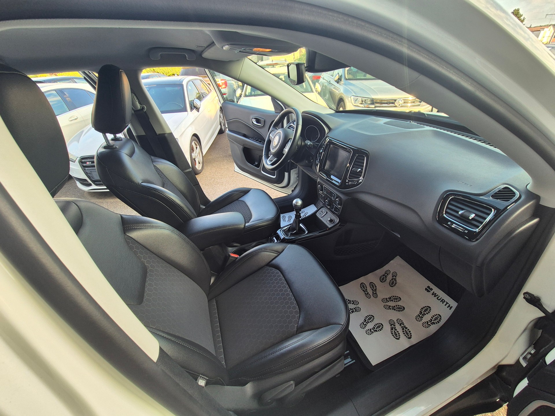 JEEP Compass 1.4 Turbo Night Eagle-image-7