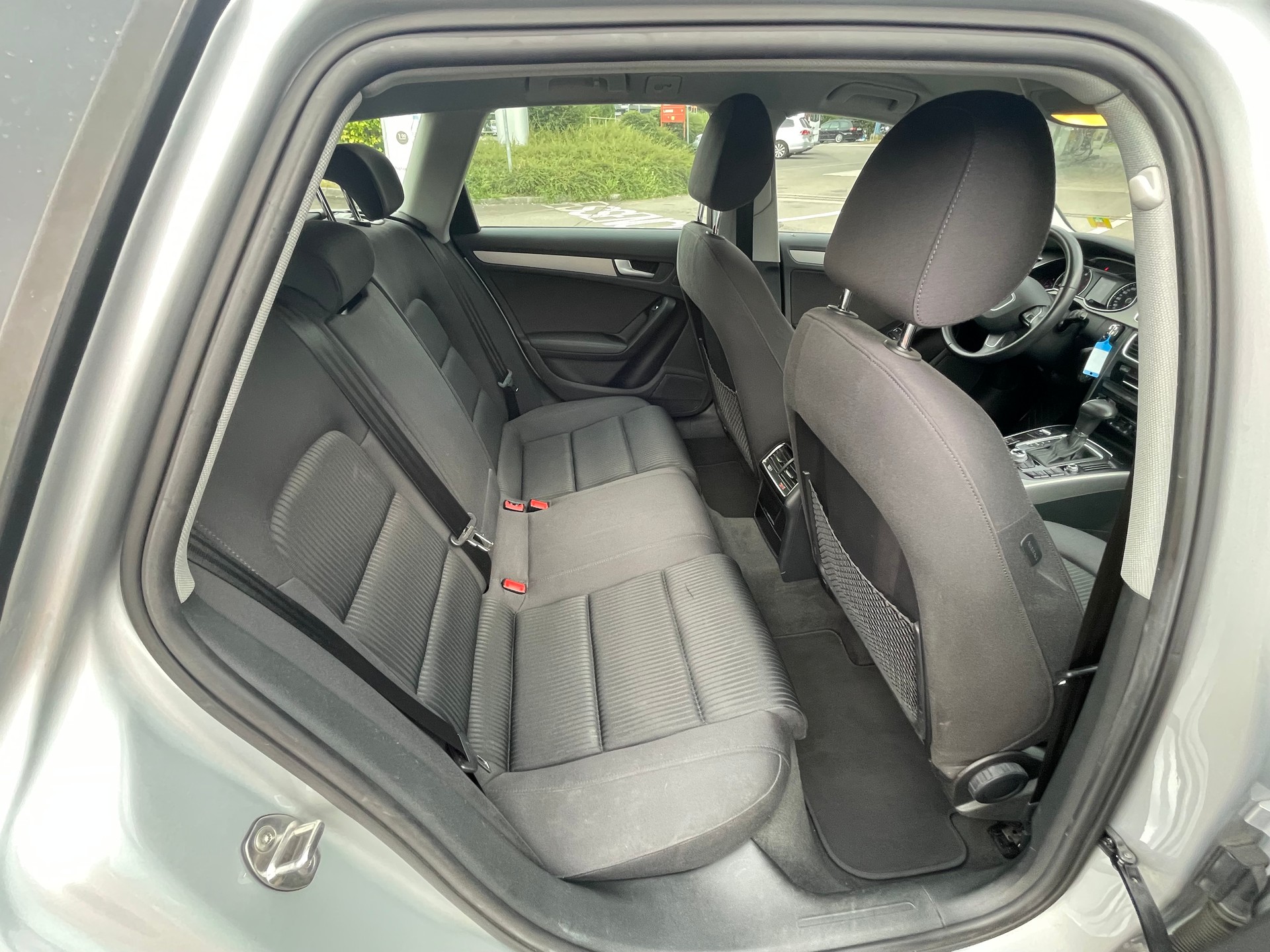 AUDI A4 Avant 1.8 TFSI multitronic-image-6