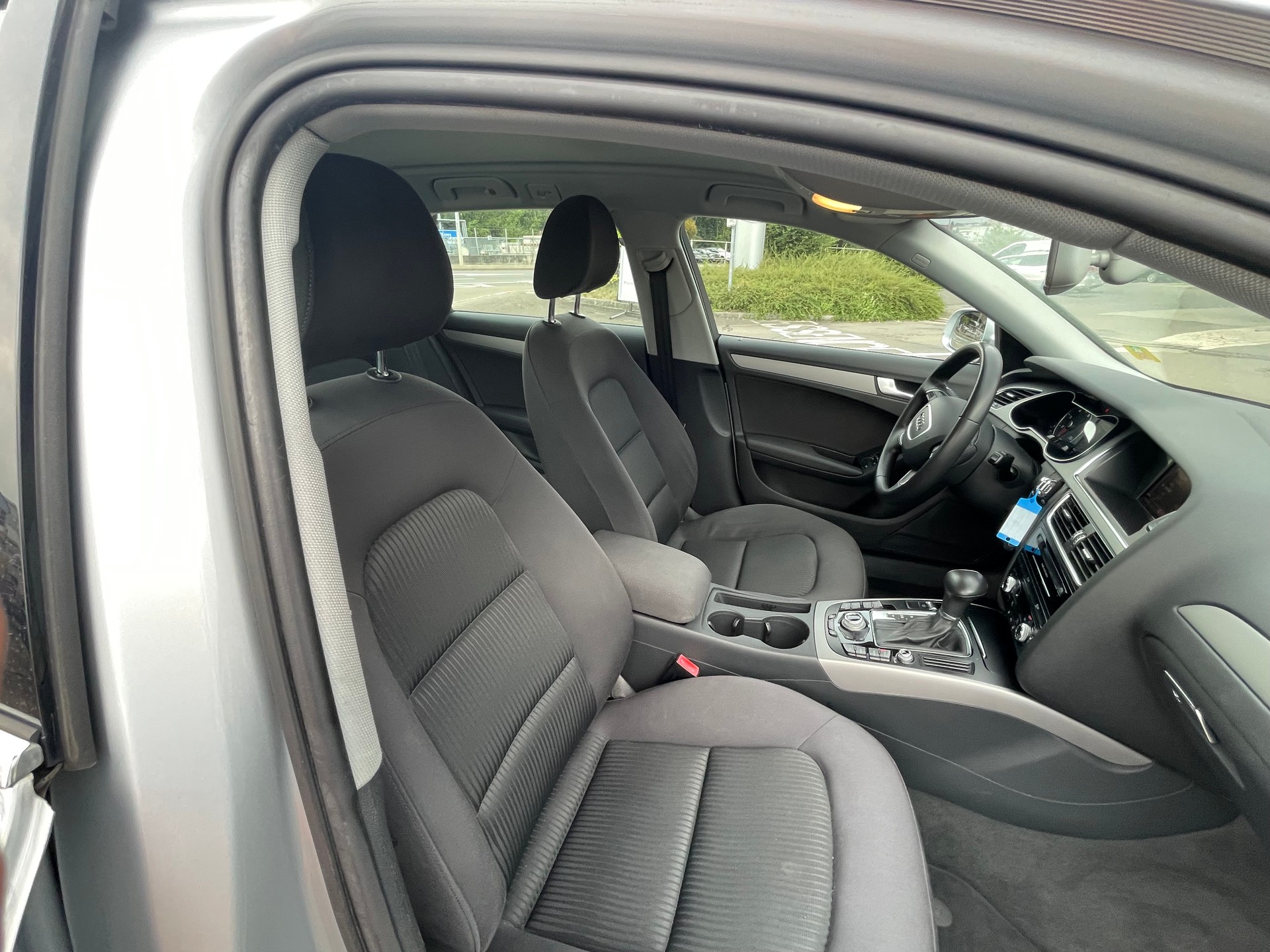 AUDI A4 Avant 1.8 TFSI multitronic-image-7