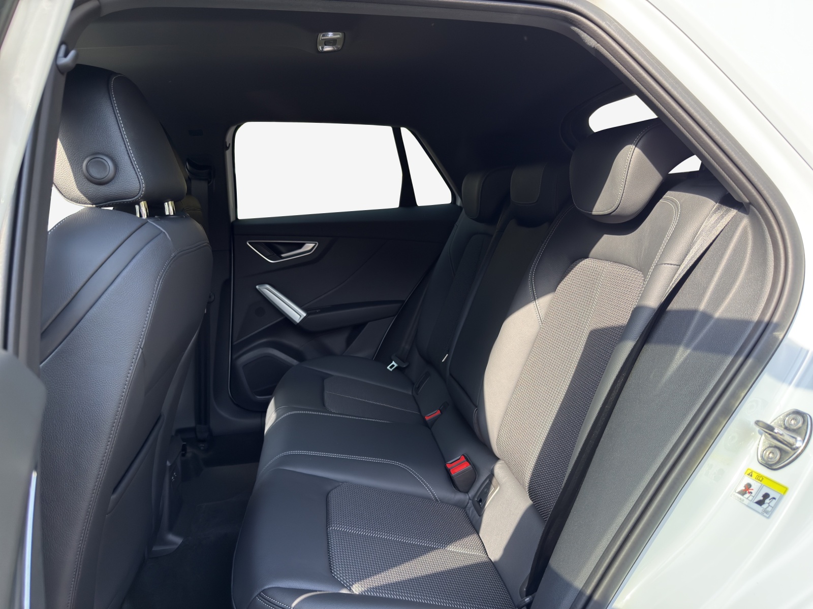 AUDI Q2 35 TFSI advanced S-tronic-image-11