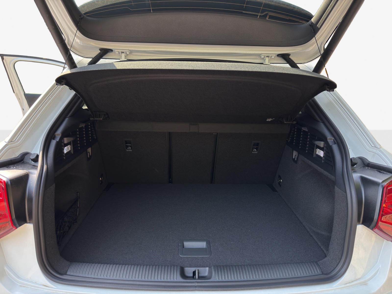 AUDI Q2 35 TFSI advanced S-tronic-image-12
