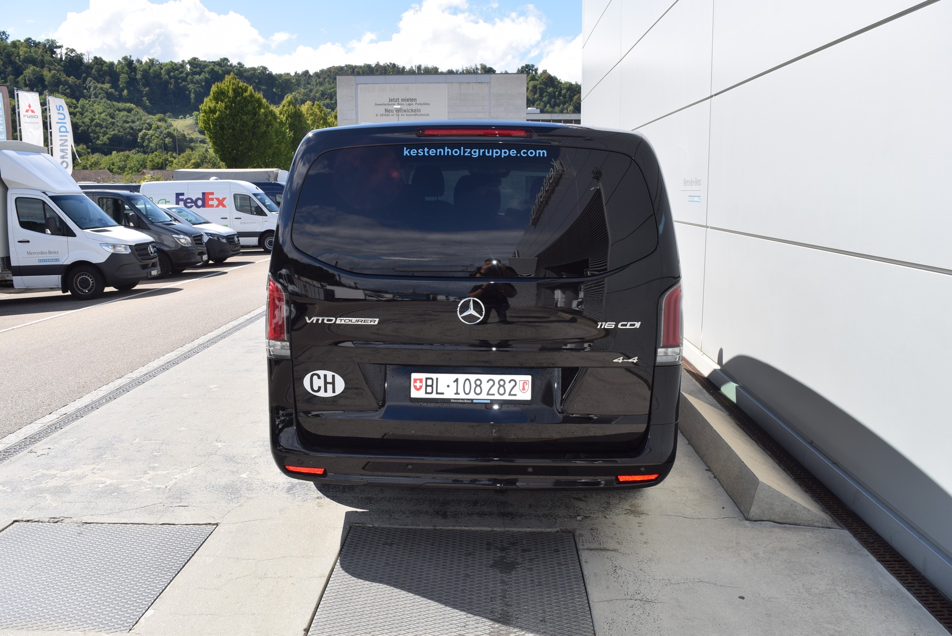 MERCEDES-BENZ Vito 116 CDI Lang Tourer 9G-Tronic 4M Pro-showroom-element-2