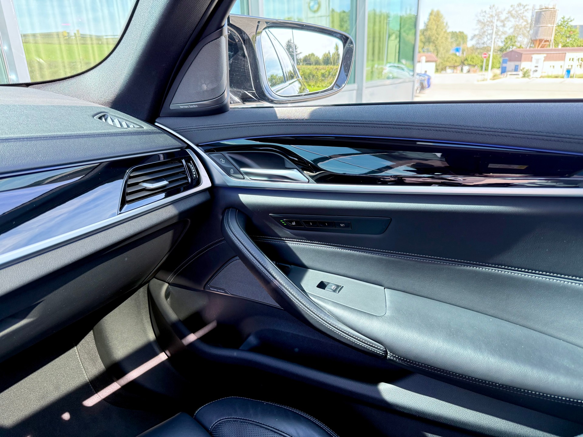 BMW M5 xDrive Competition Drivelogic-image-10
