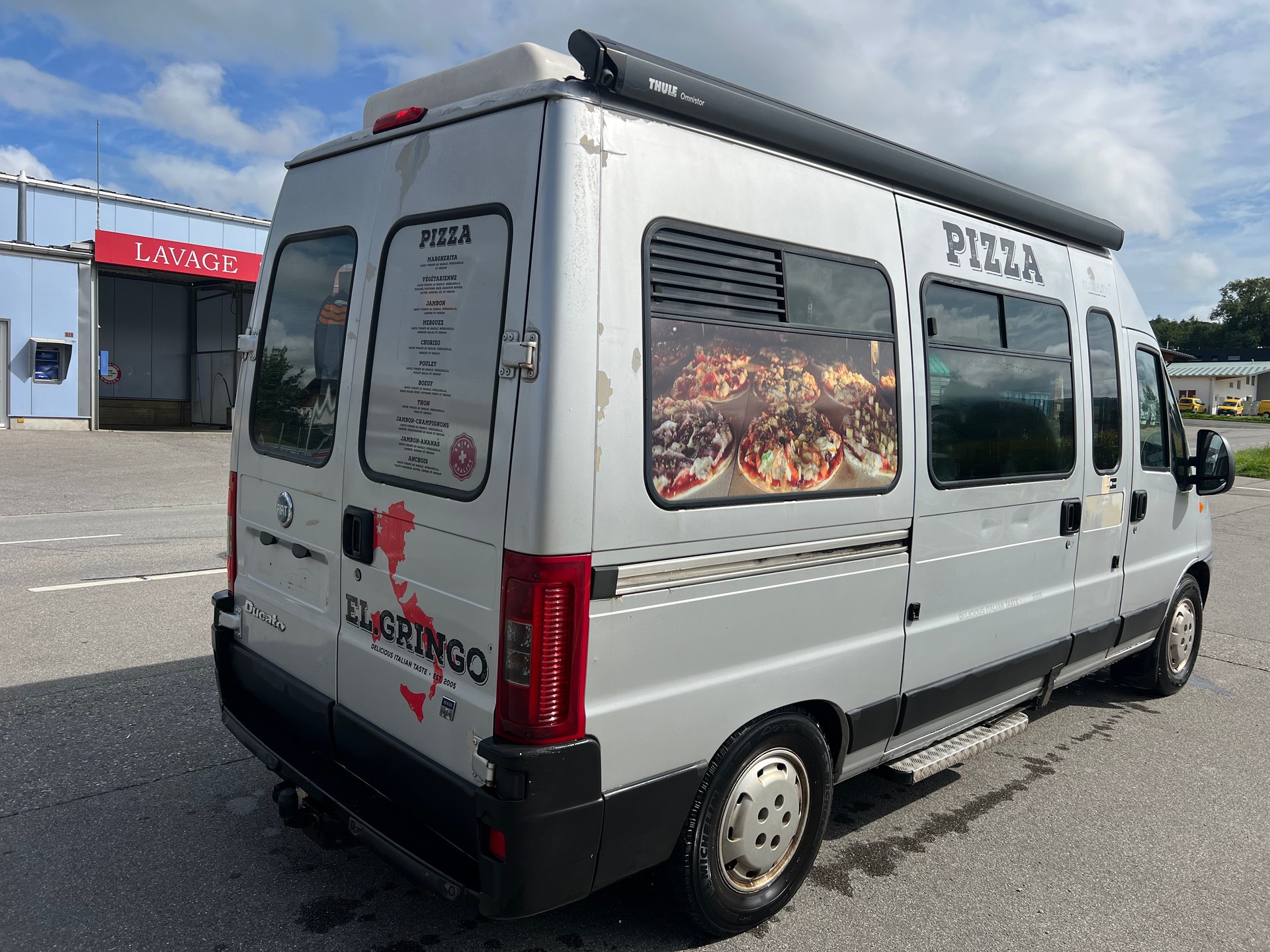 FIAT Ducato Minibus 2.8 JTD Swiss Food Truck-image-3