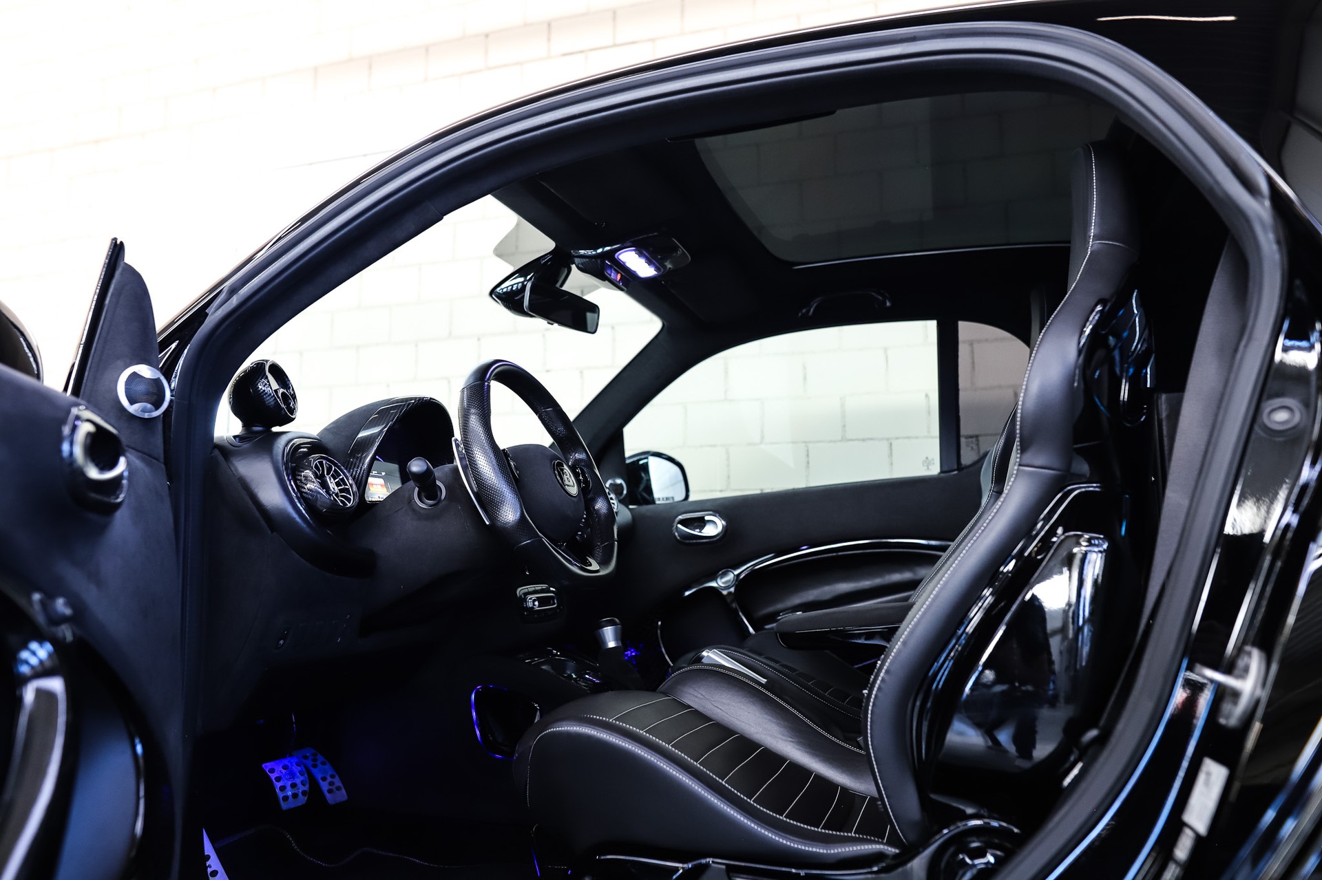 SMART fortwo 1 of 1 Breitbau Brabus R125-image-12