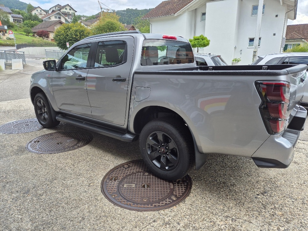 ISUZU D-MAX 1.9 CrewCab N60 Nitro Sport 4x4-image-3