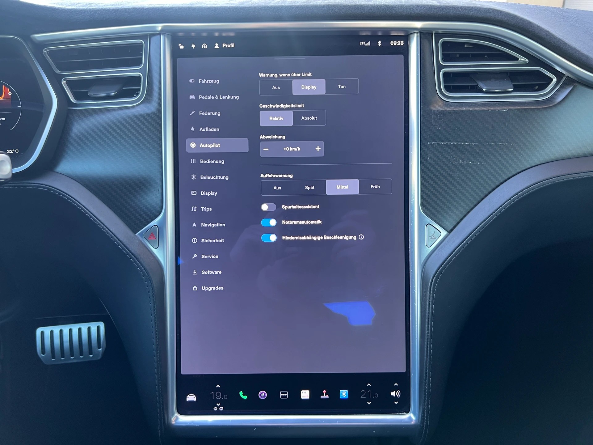 TESLA Model S 85 I 2-PLÄTZER-image-16