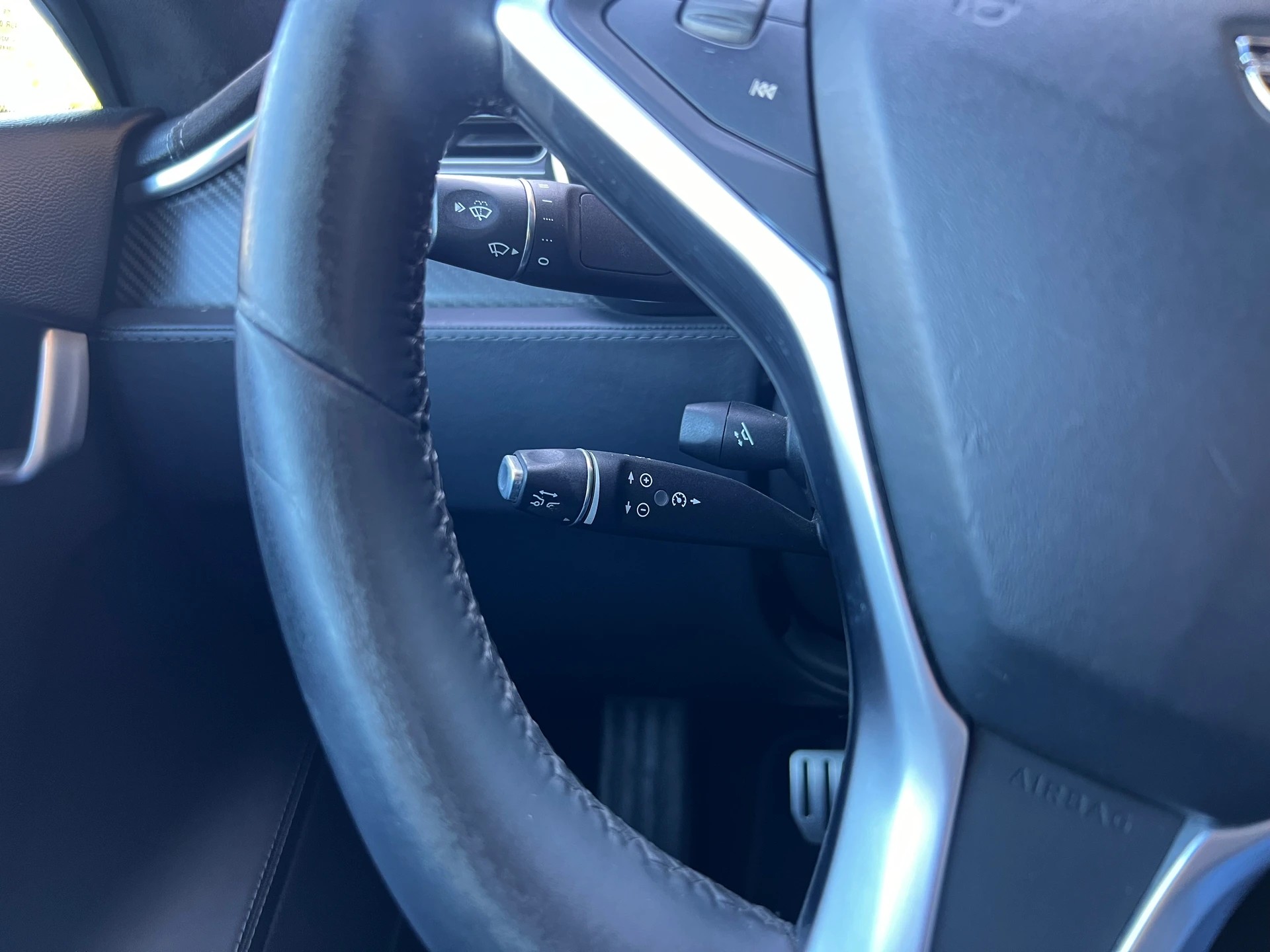 TESLA Model S 85 I 2-PLÄTZER-image-18