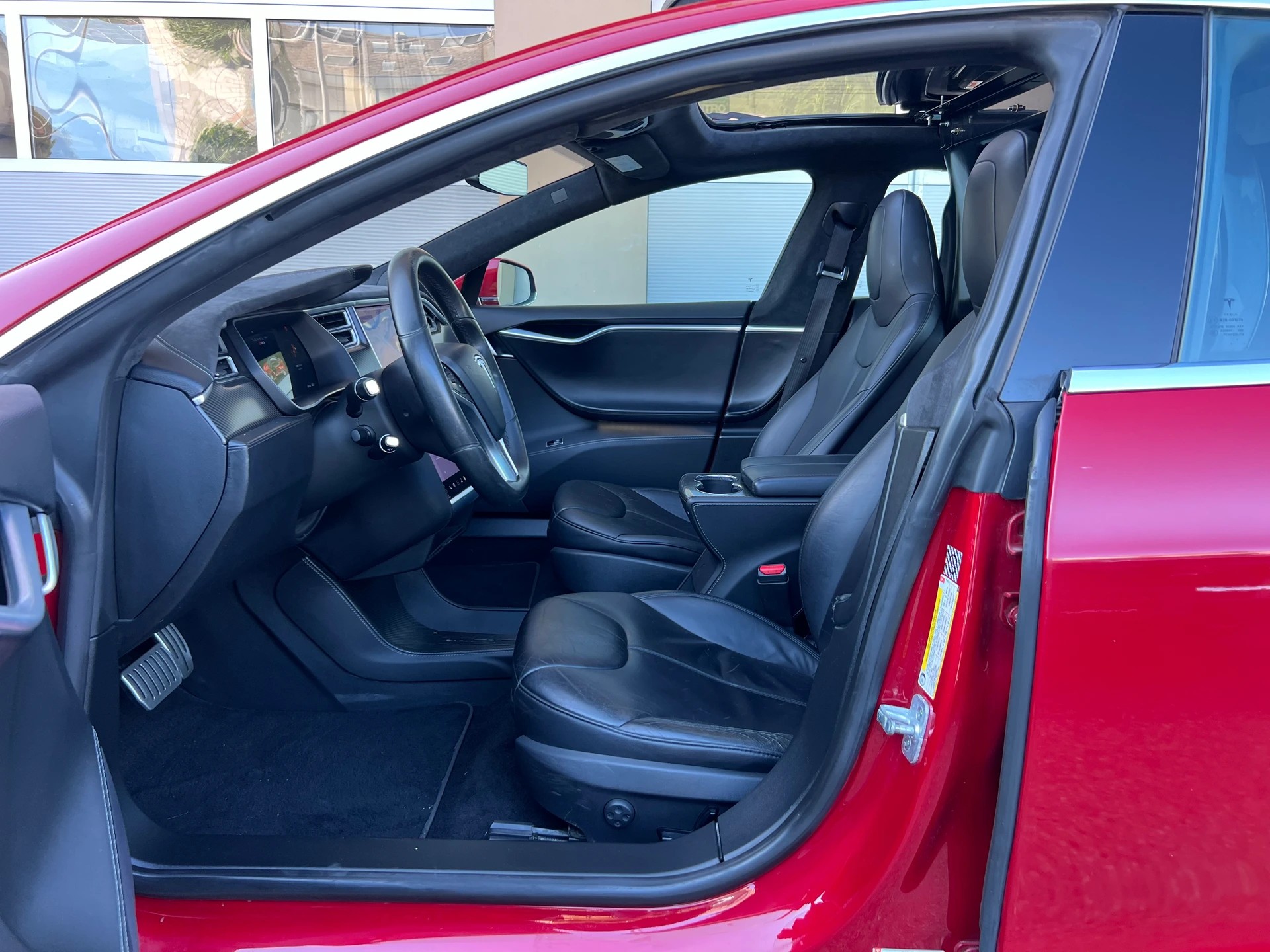 TESLA Model S 85 I 2-PLÄTZER-image-10