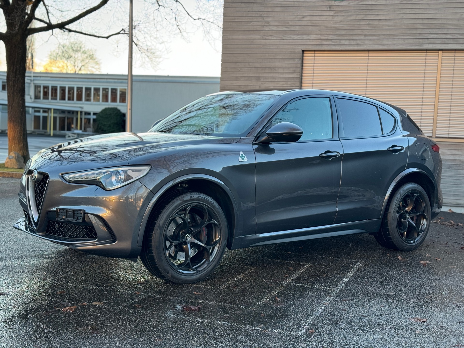 ALFA ROMEO Stelvio 2.9 V6 Quadrifoglio Q4 Automatic GREY 399.-- pro Monat-image-4