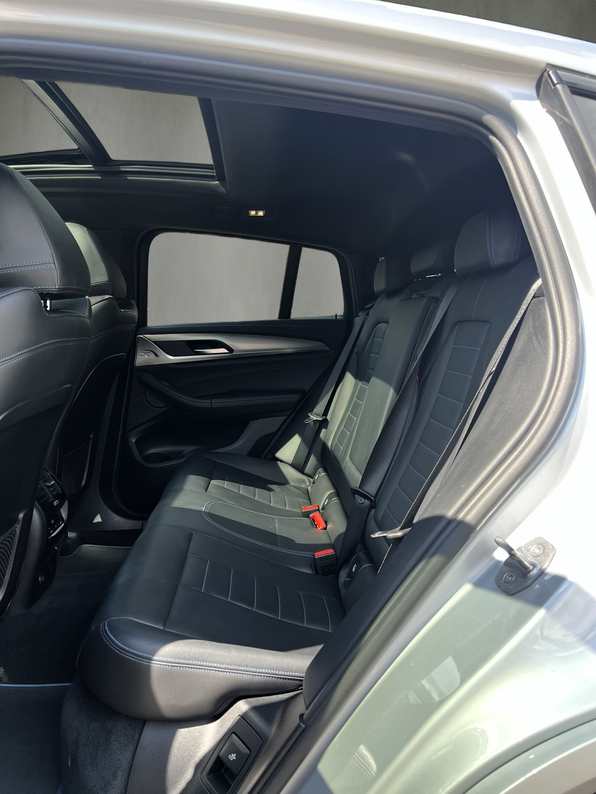 BMW X4 M40i Steptronic-image-11